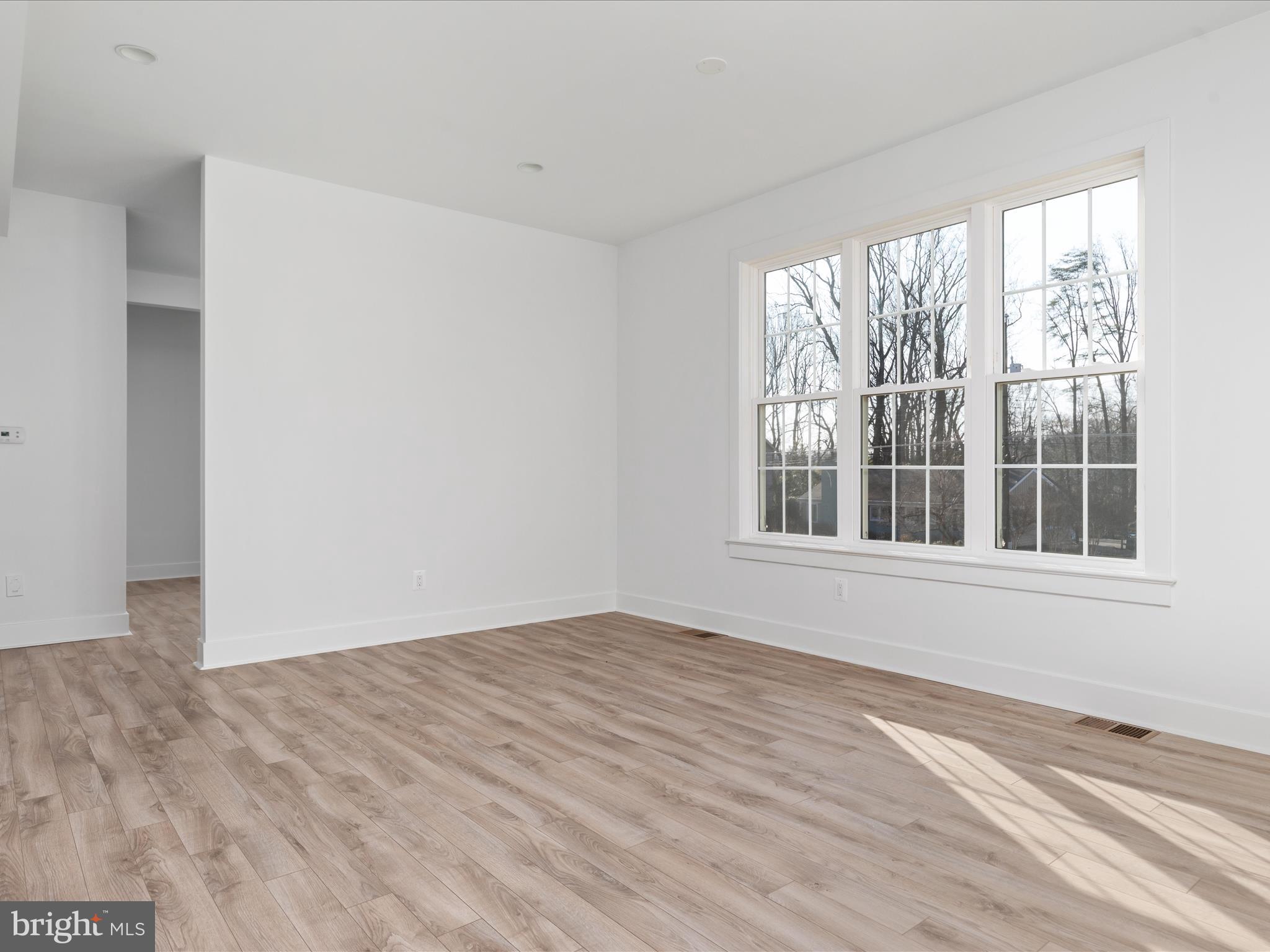 FAIRFAX ACRES - Residential