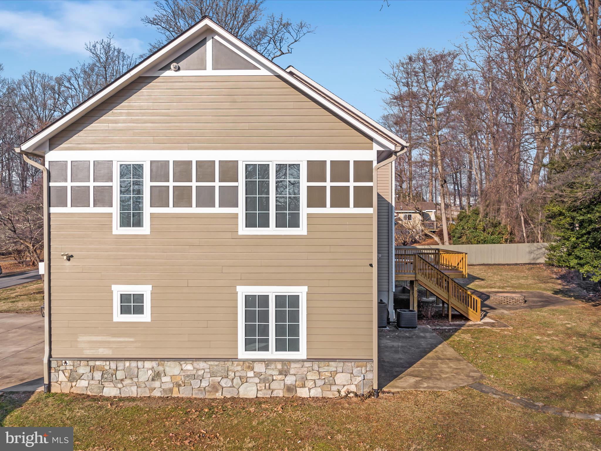 FAIRFAX ACRES - Residential