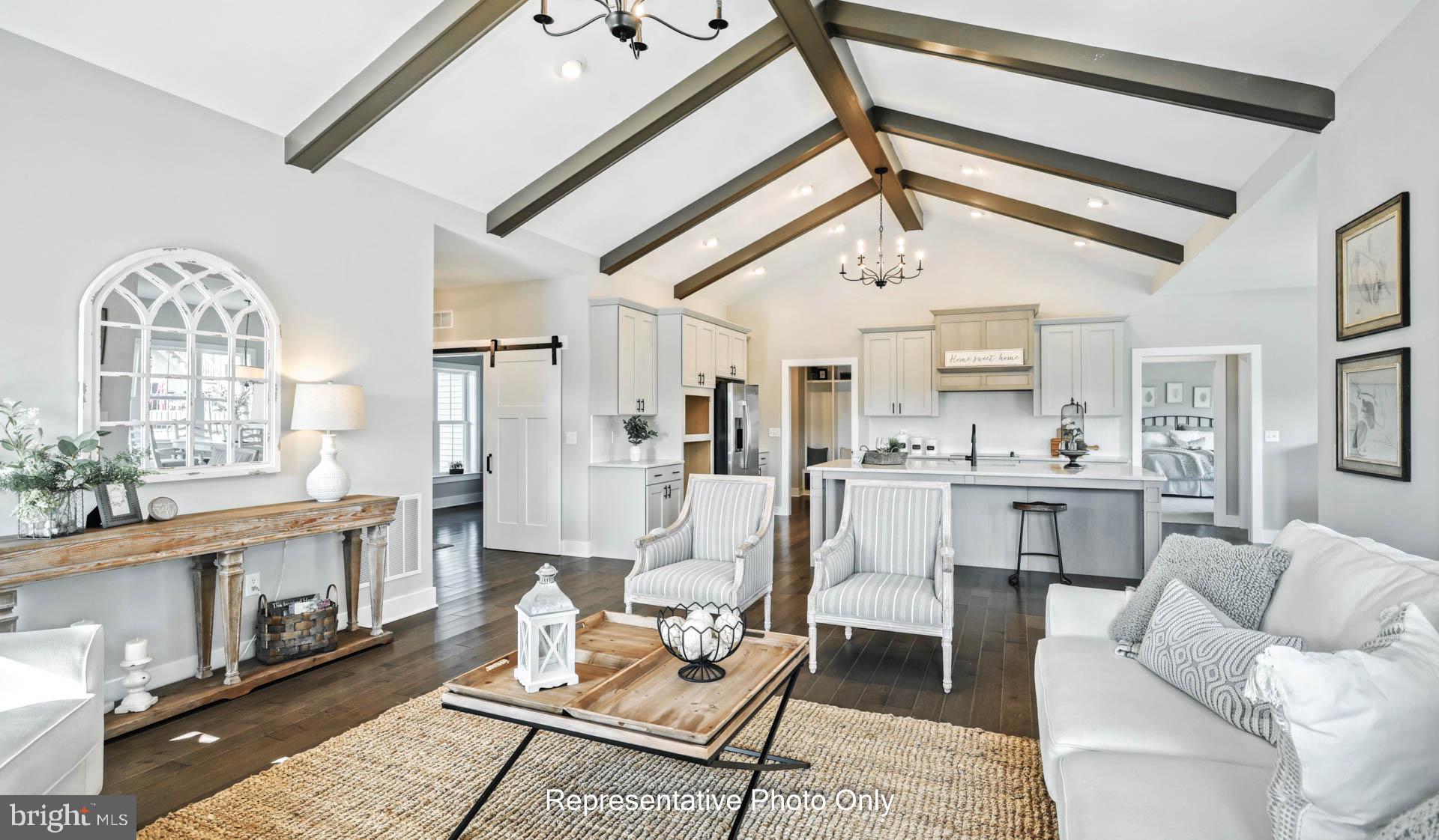 WINDING CREEK - Residential
