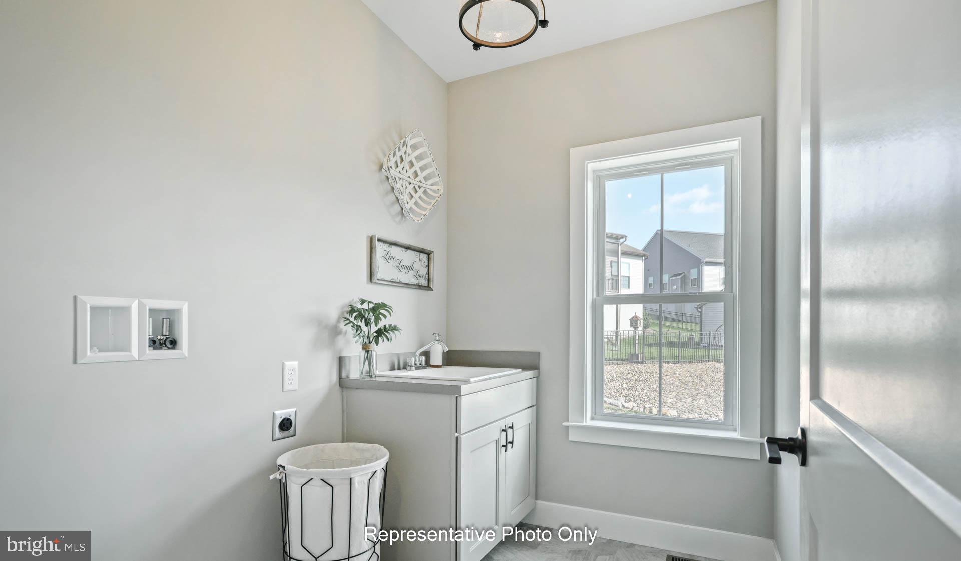 WINDING CREEK - Residential
