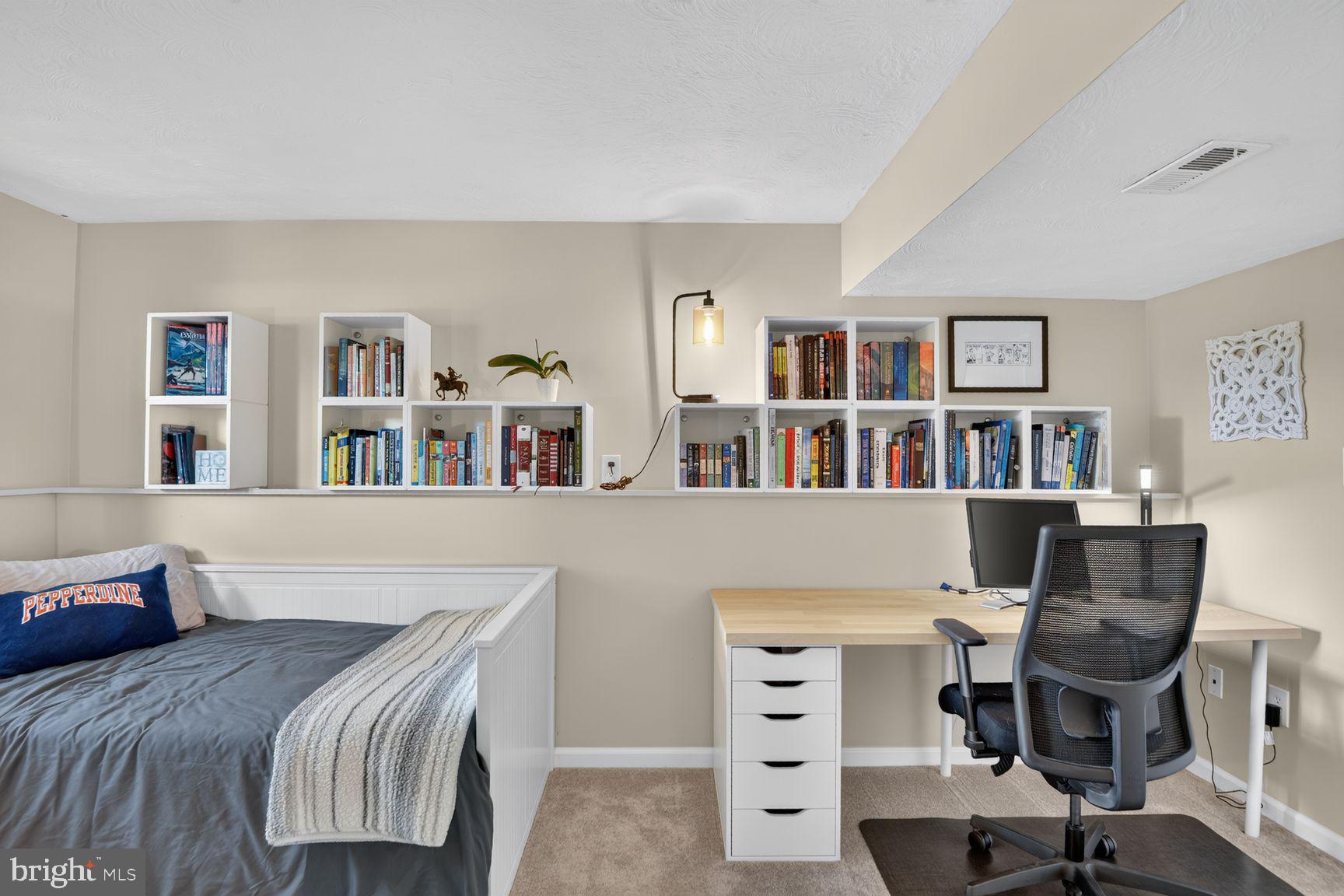 CARROLLTOWNE - Residential