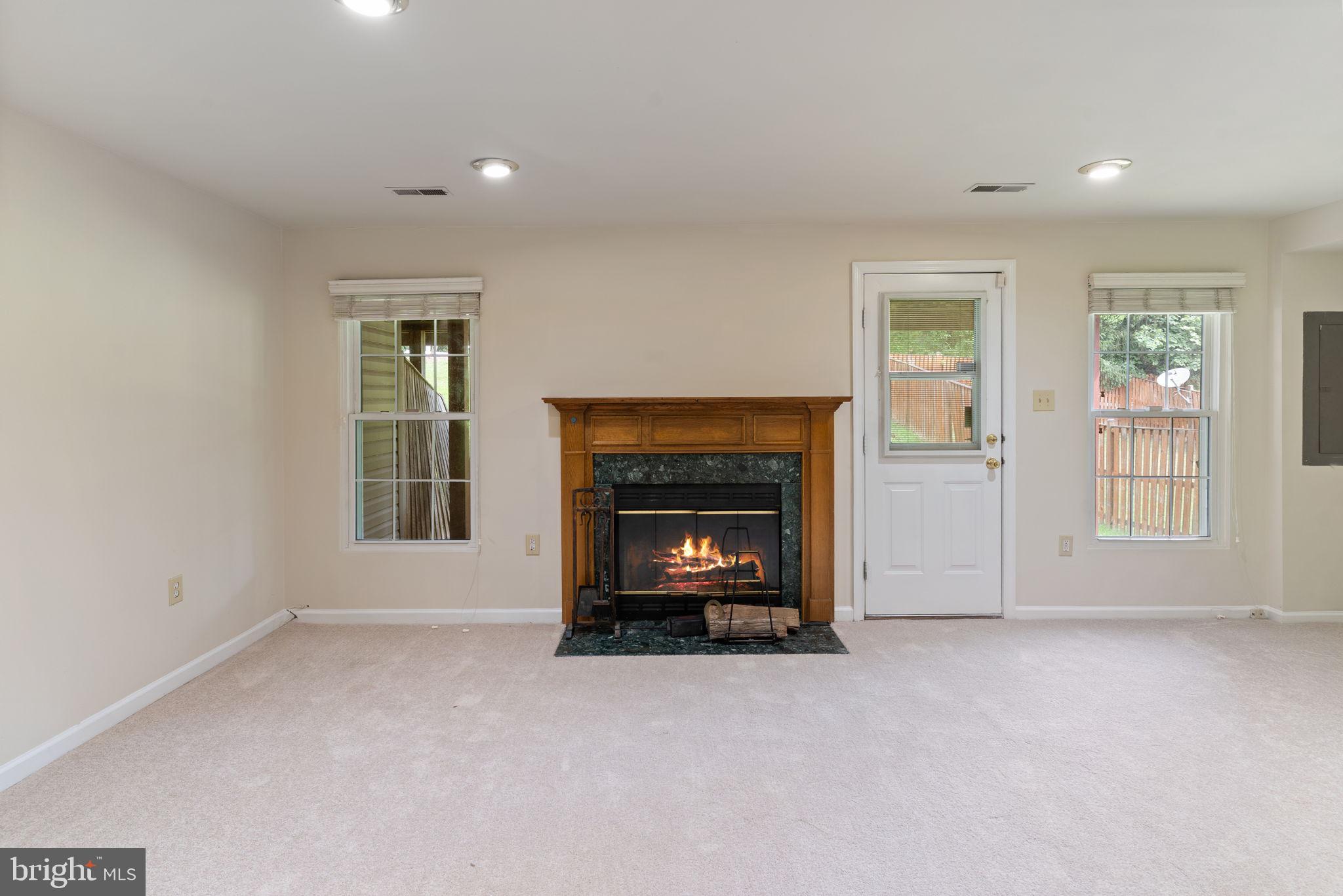 SUMMIT CREEK - Residential