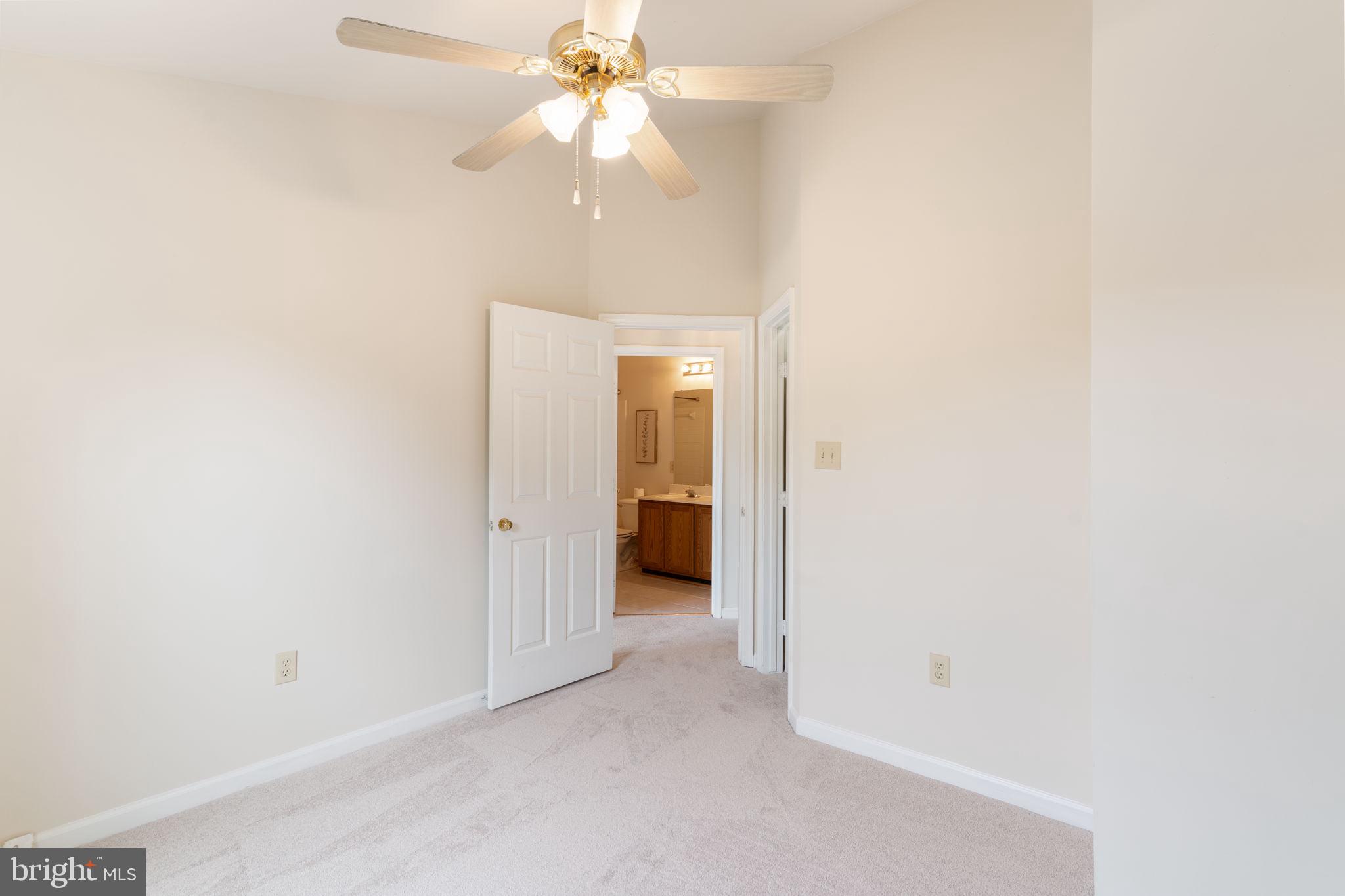 SUMMIT CREEK - Residential
