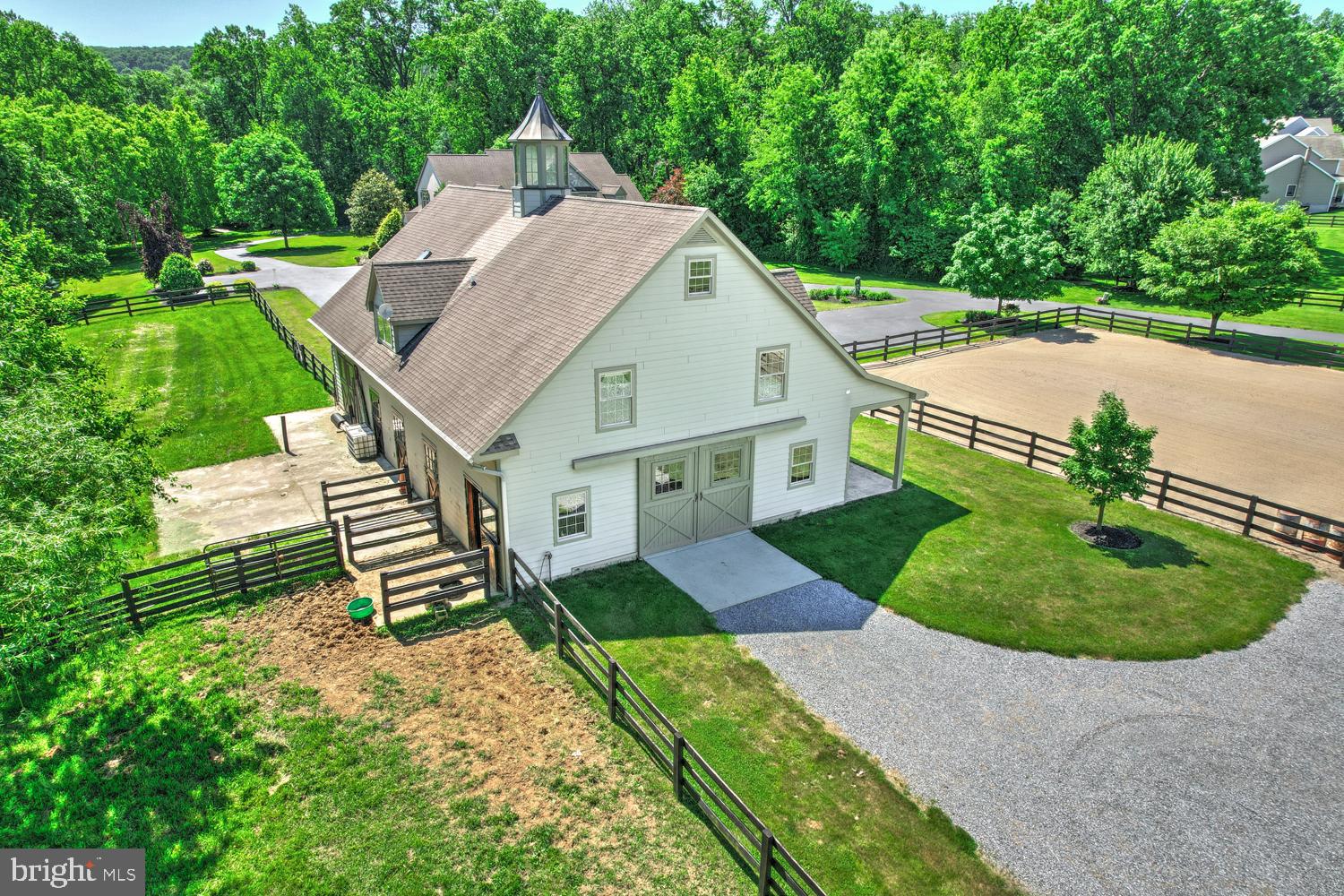 EAST EARL TWP - Residential
