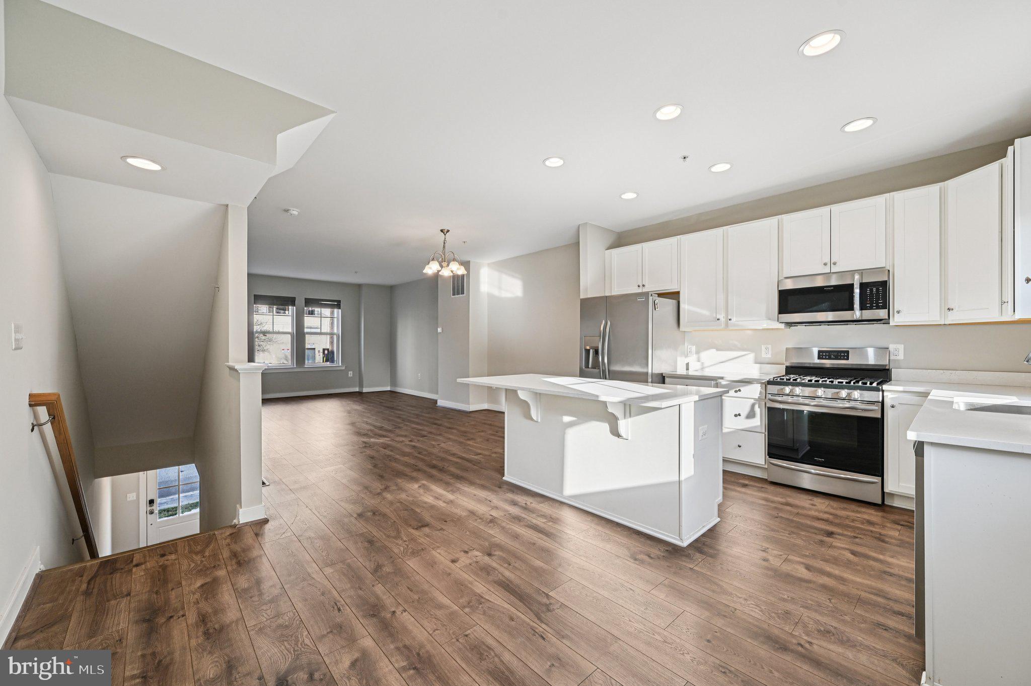 TOWSON MANOR VILLAGE - Residential