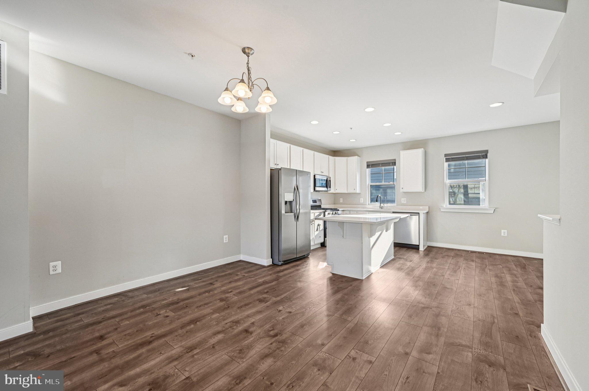 TOWSON MANOR VILLAGE - Residential
