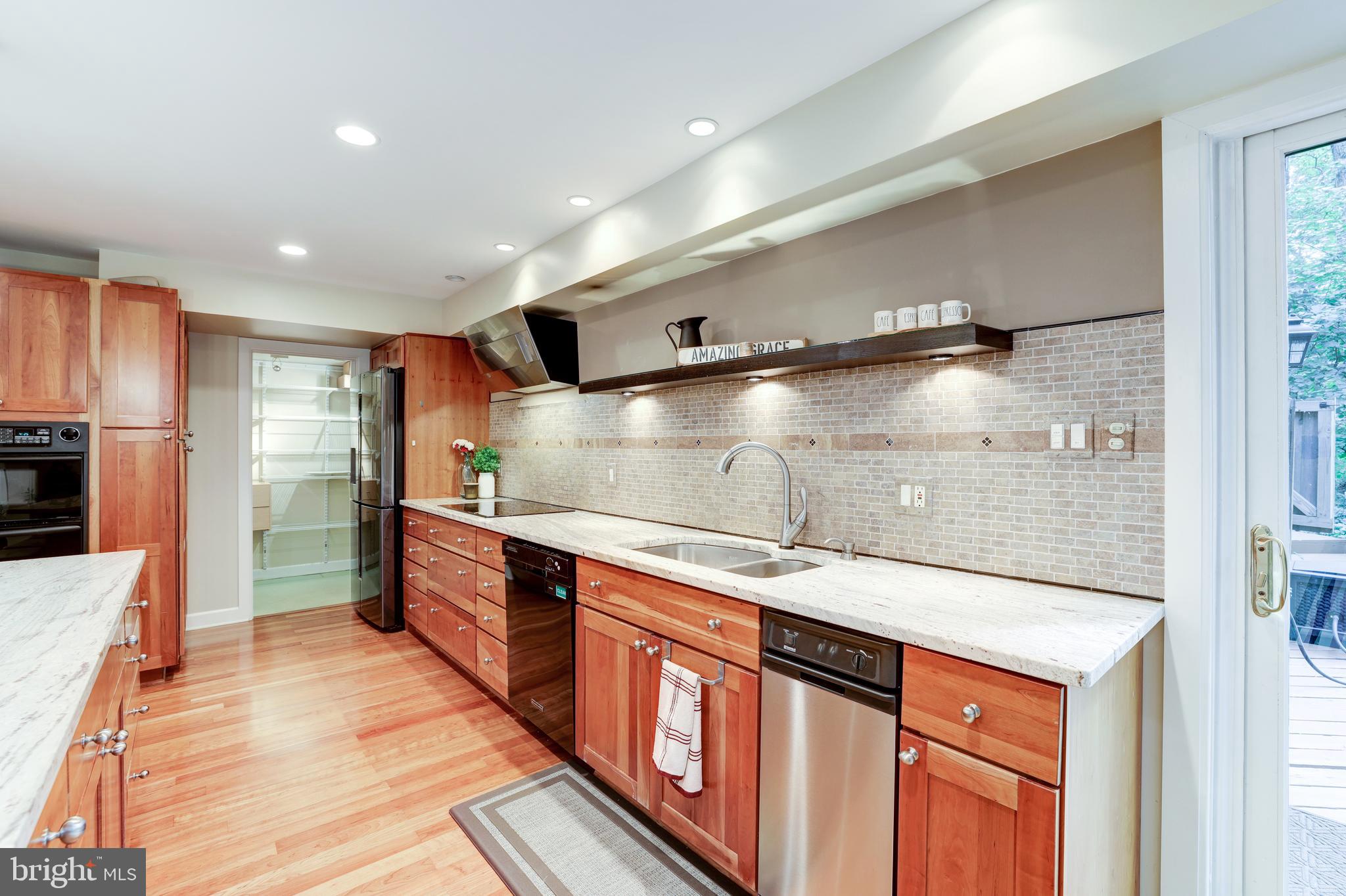 HILL CREST ACRES - Residential Lease