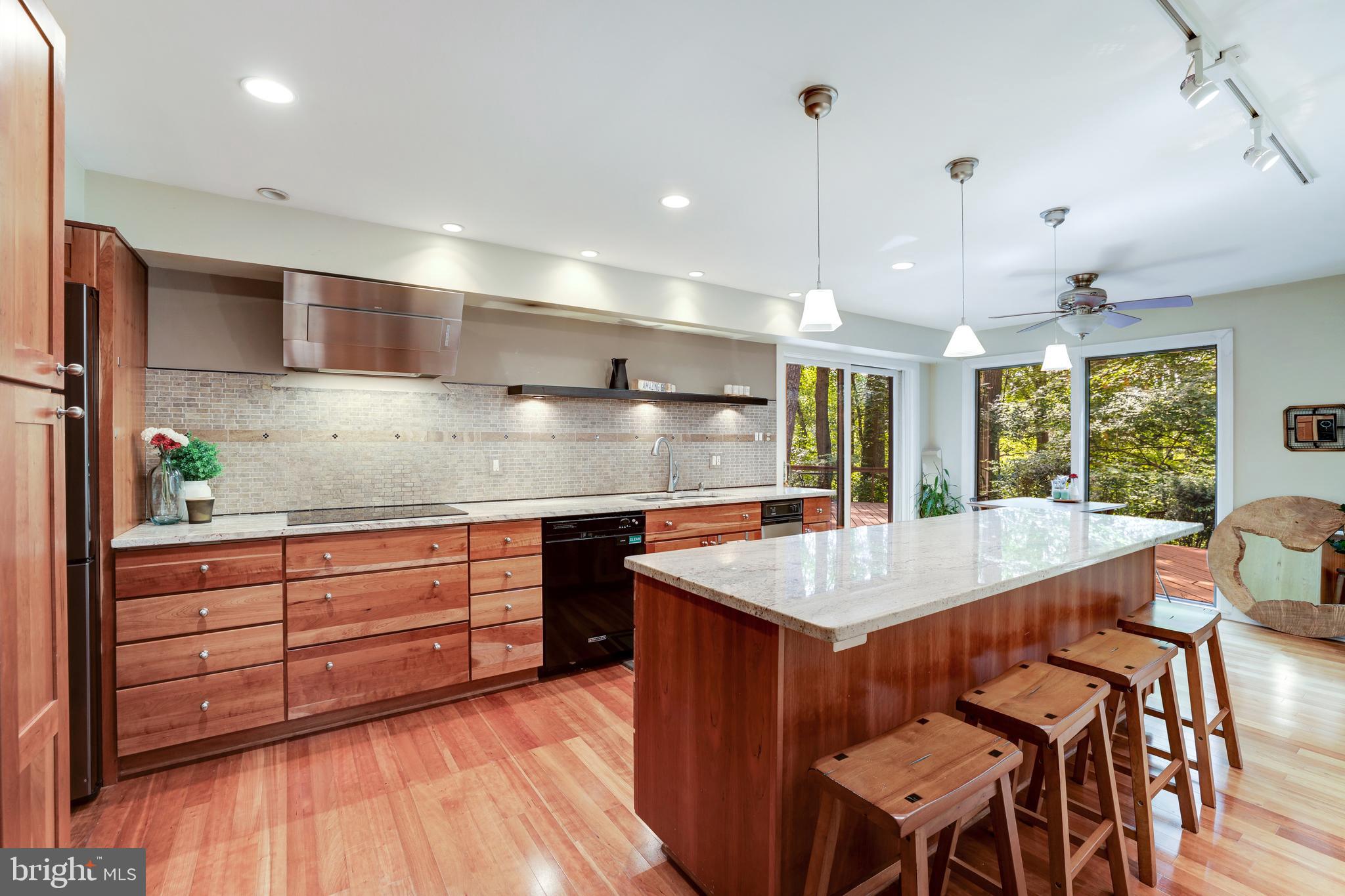 HILL CREST ACRES - Residential Lease