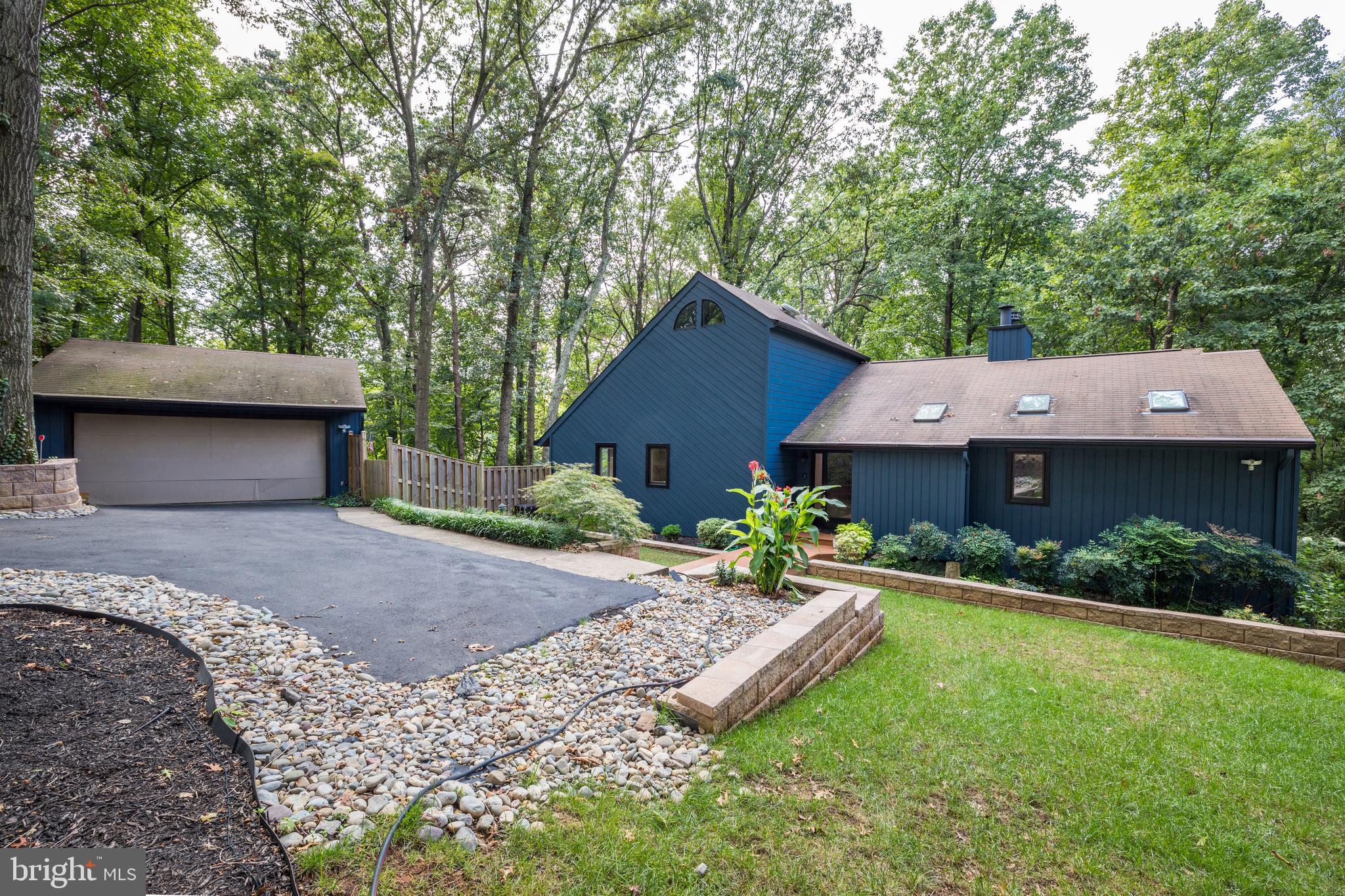 HILL CREST ACRES - Residential Lease