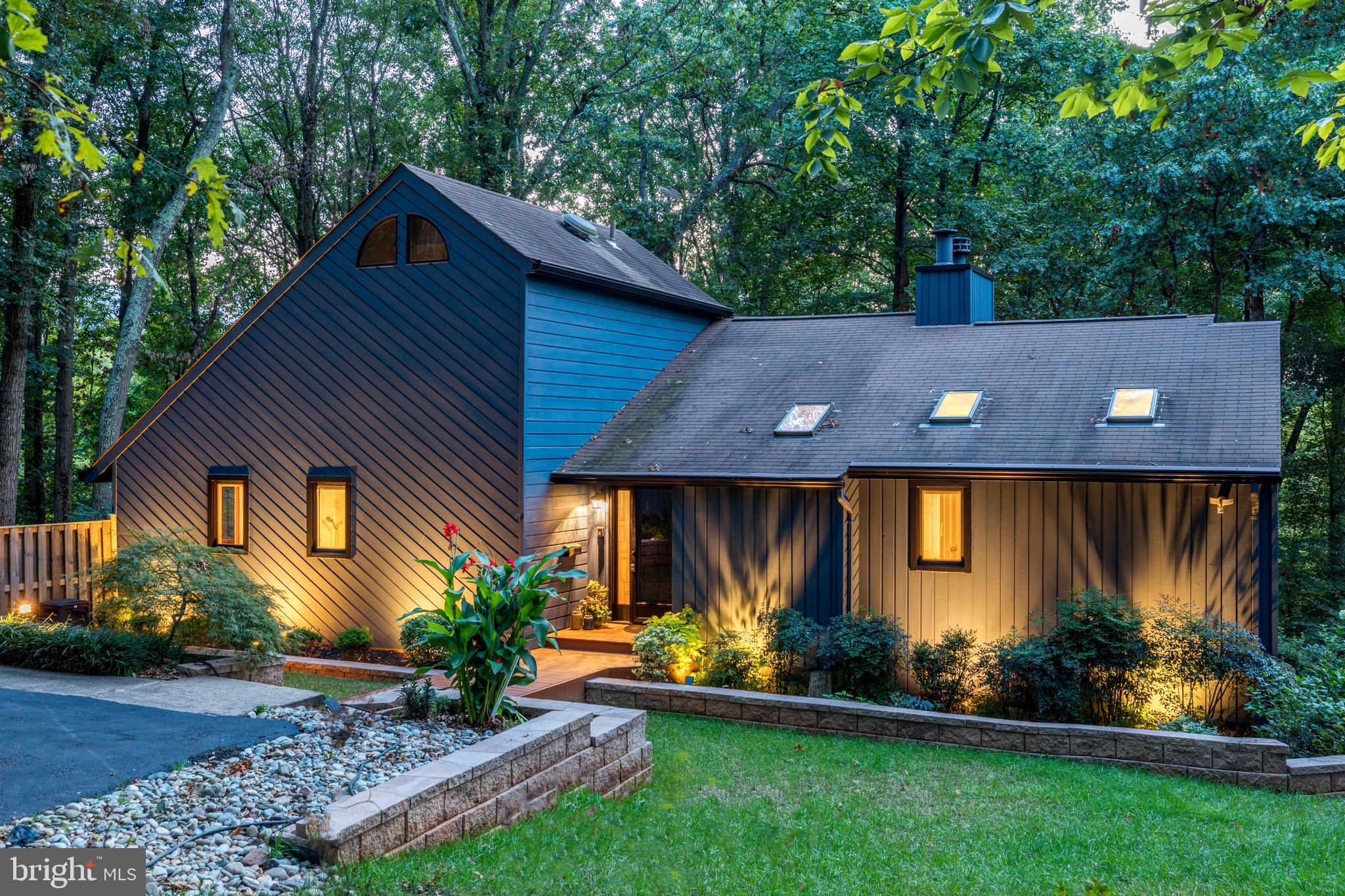 HILL CREST ACRES - Residential Lease