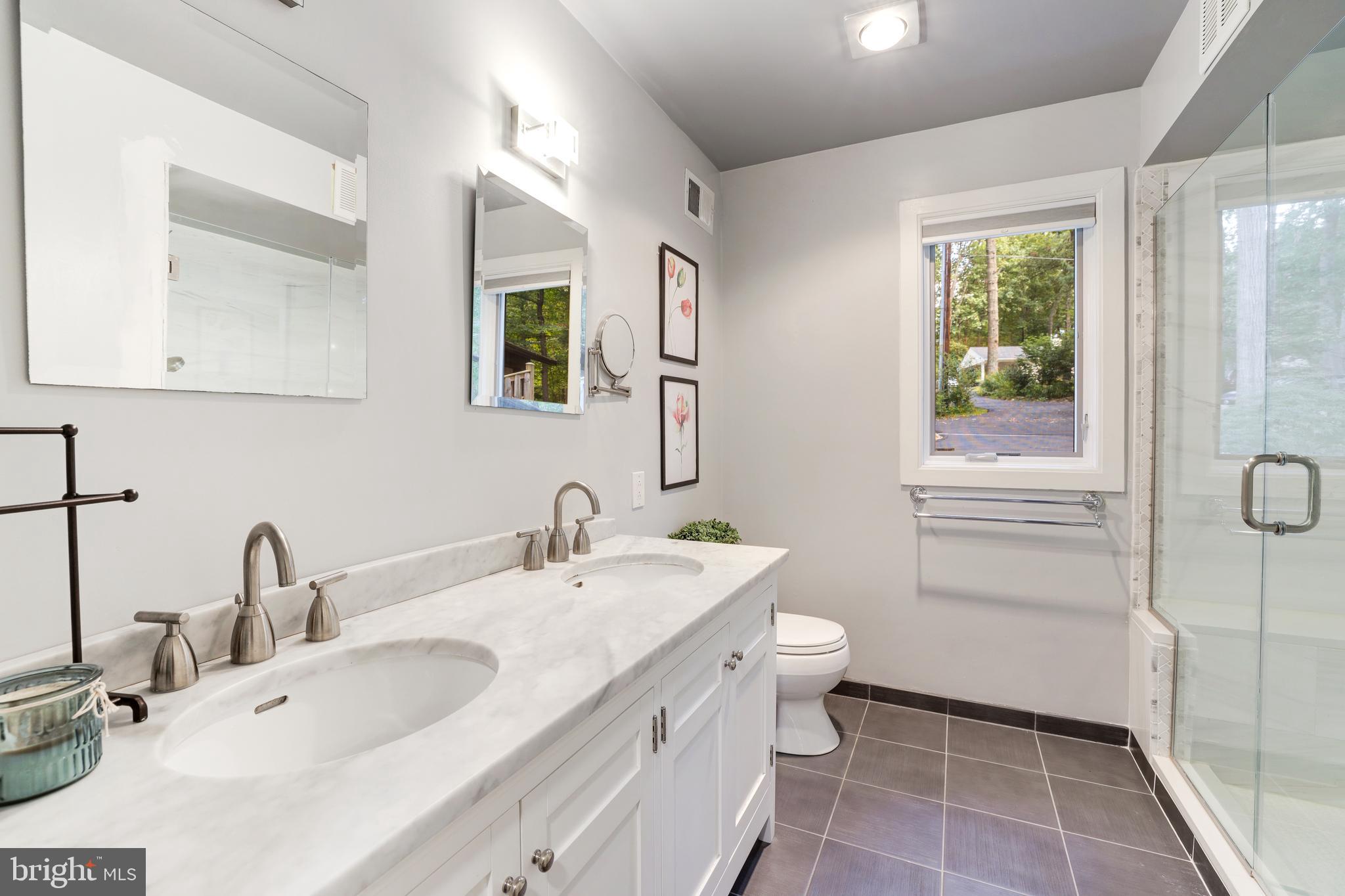 HILL CREST ACRES - Residential Lease