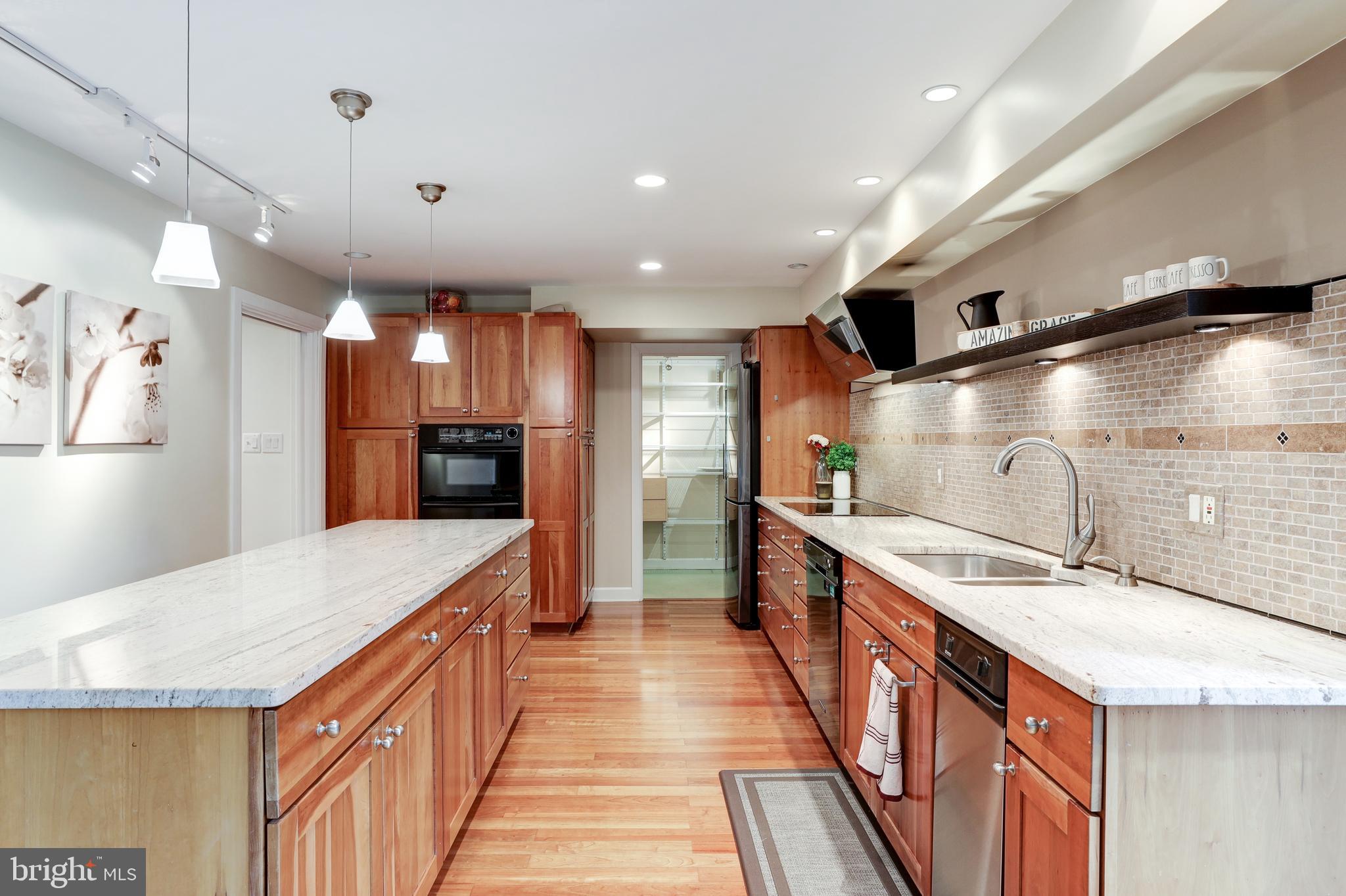 HILL CREST ACRES - Residential Lease