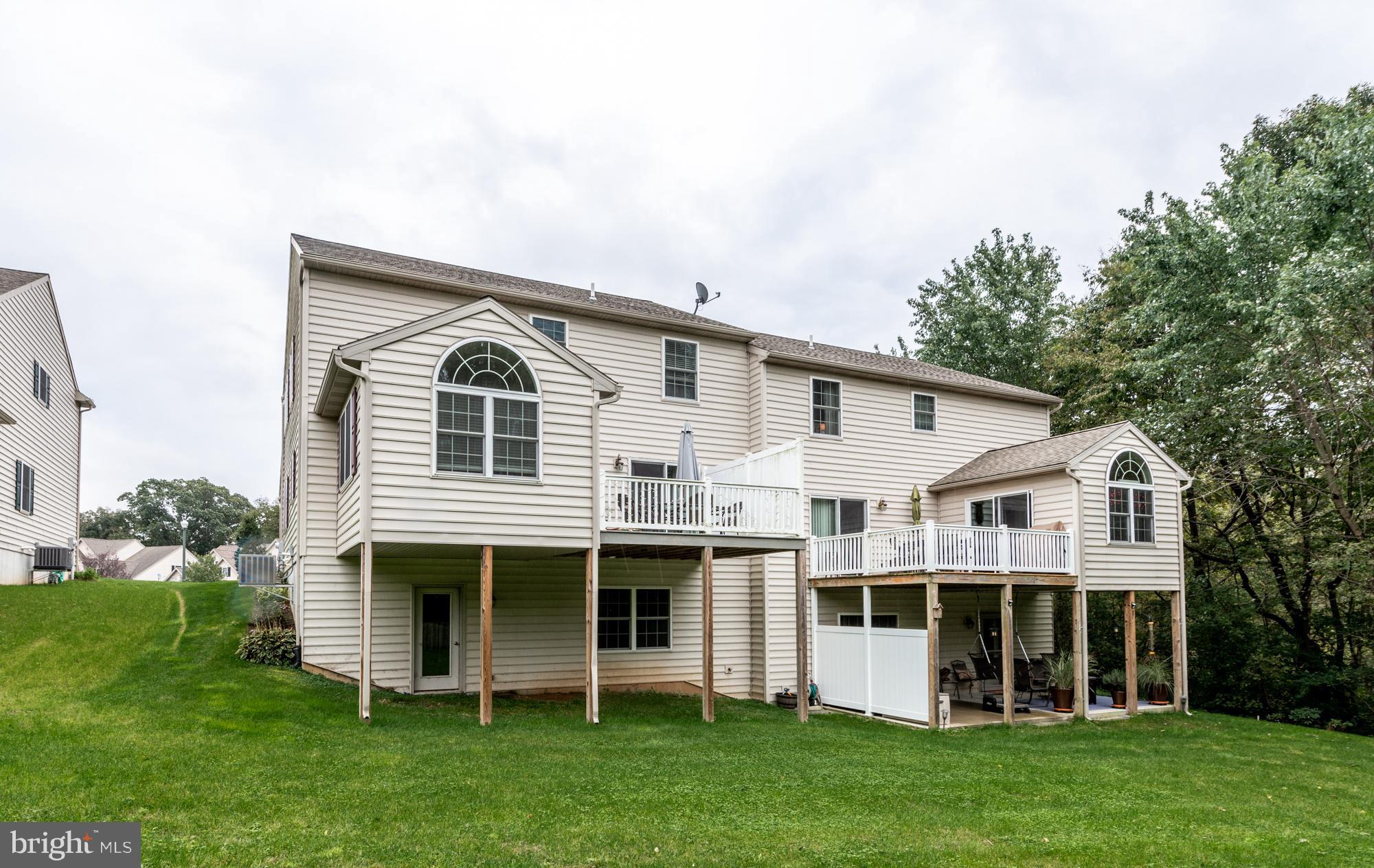 WOODS EDGE OF ELIZABETHTOWN - Residential