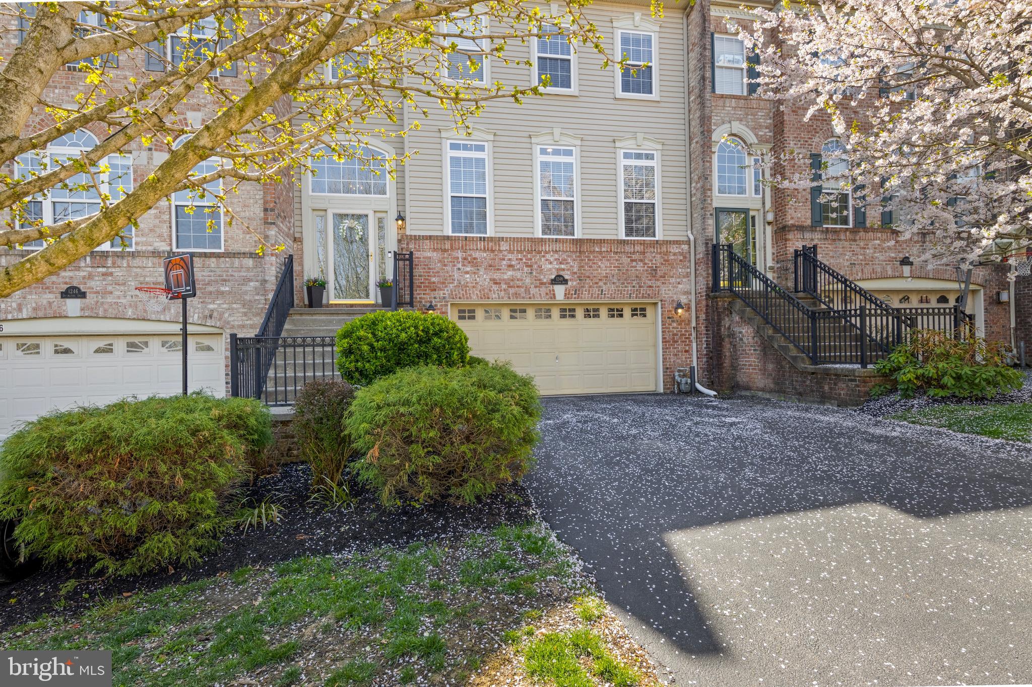 NORTHBROOK - Residential