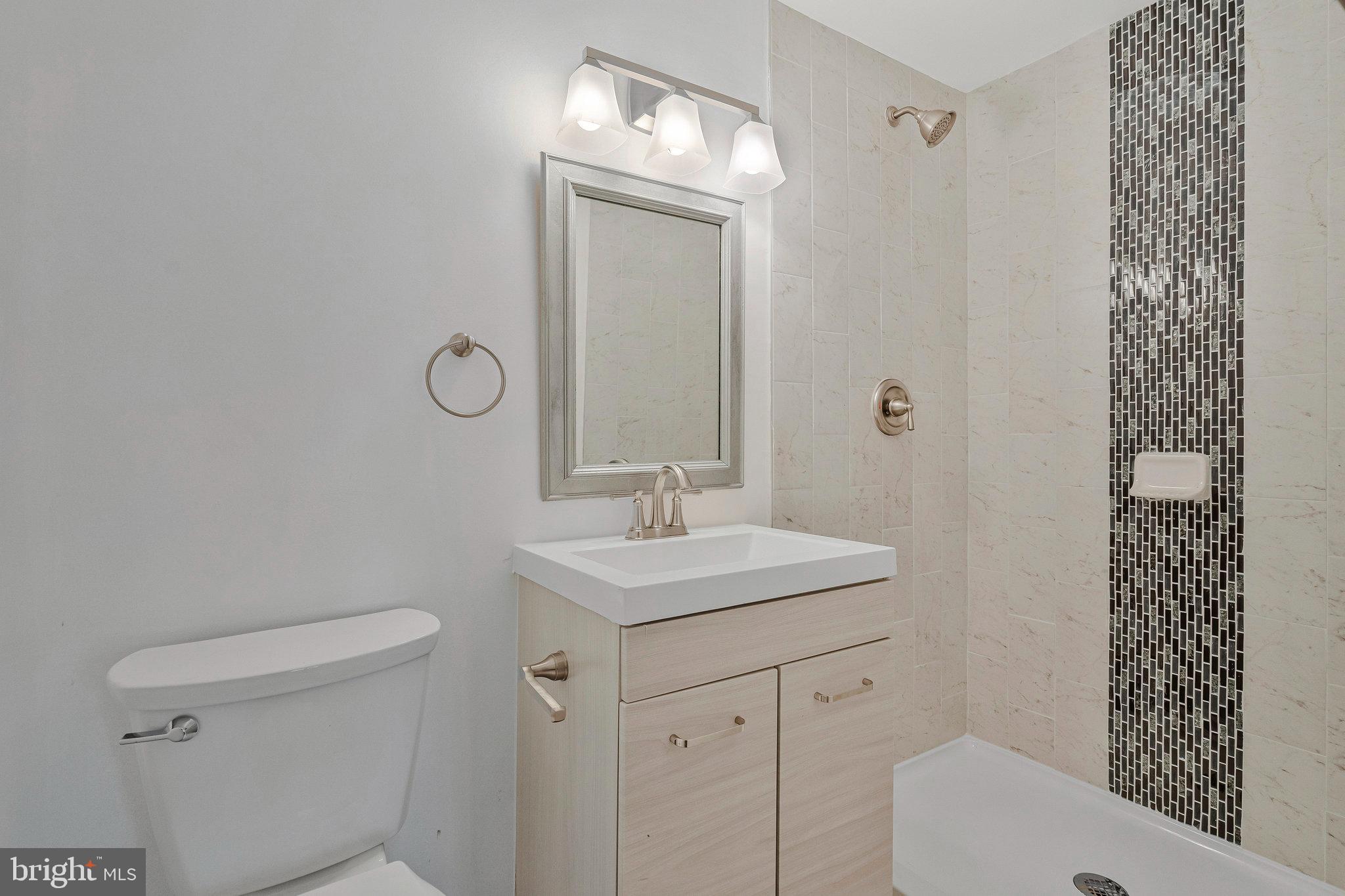 GLEN COVE - Residential
