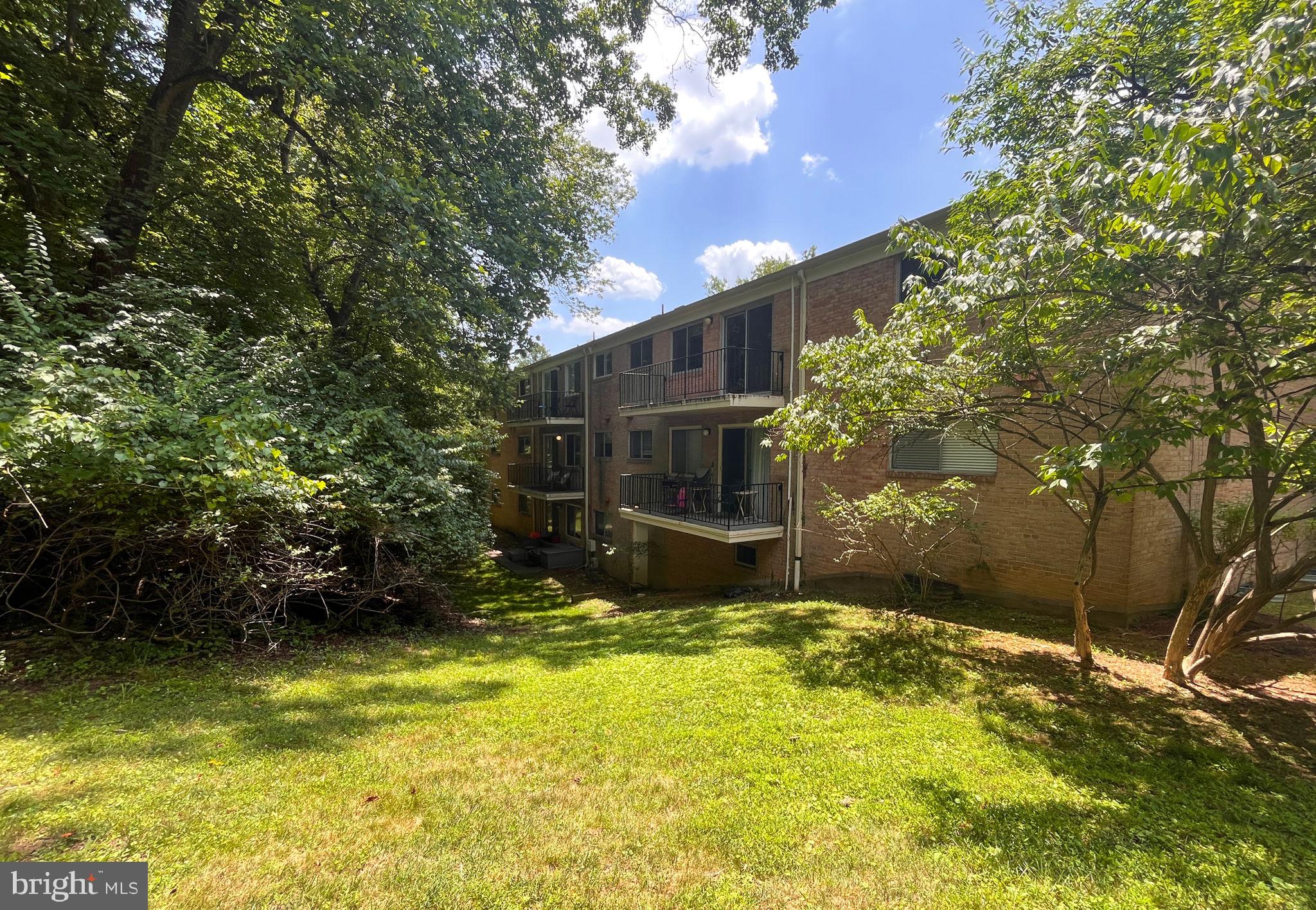 PARKSIDE CONDOMINIUMS - Residential