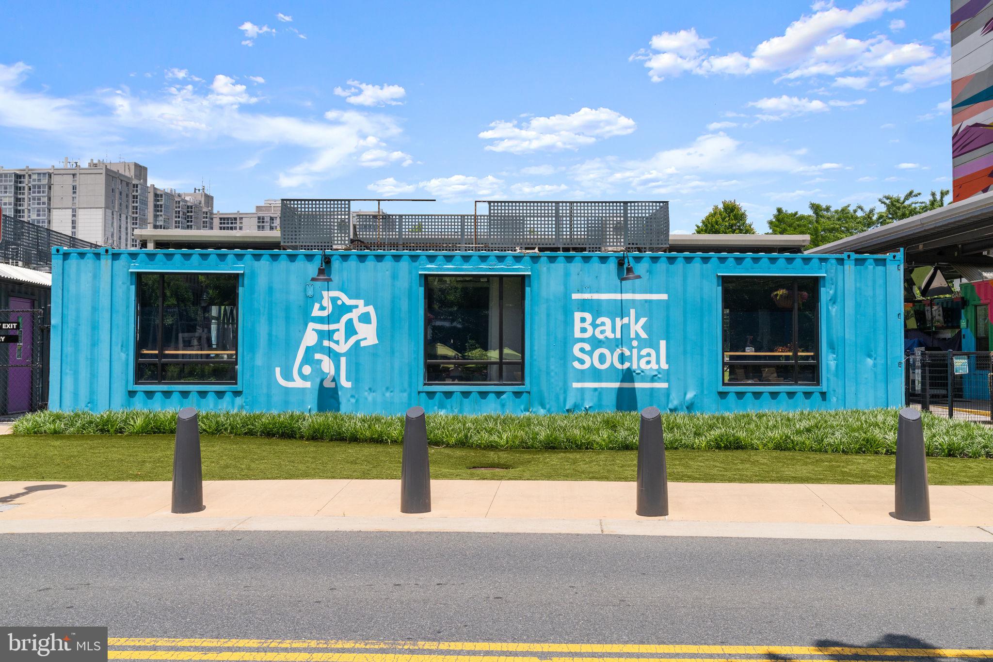 PARKSIDE CONDOMINIUMS - Residential