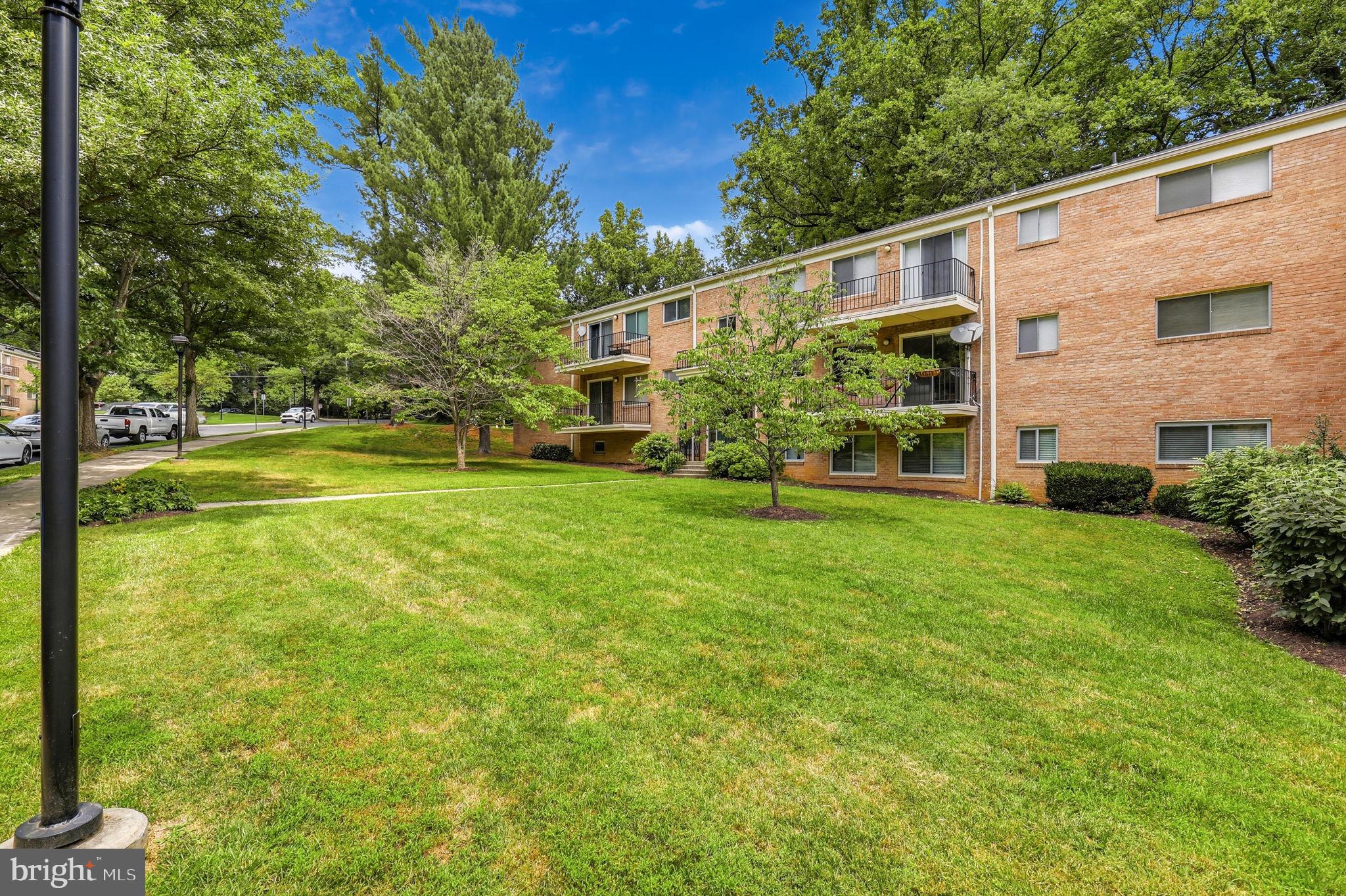 PARKSIDE CONDOMINIUMS - Residential