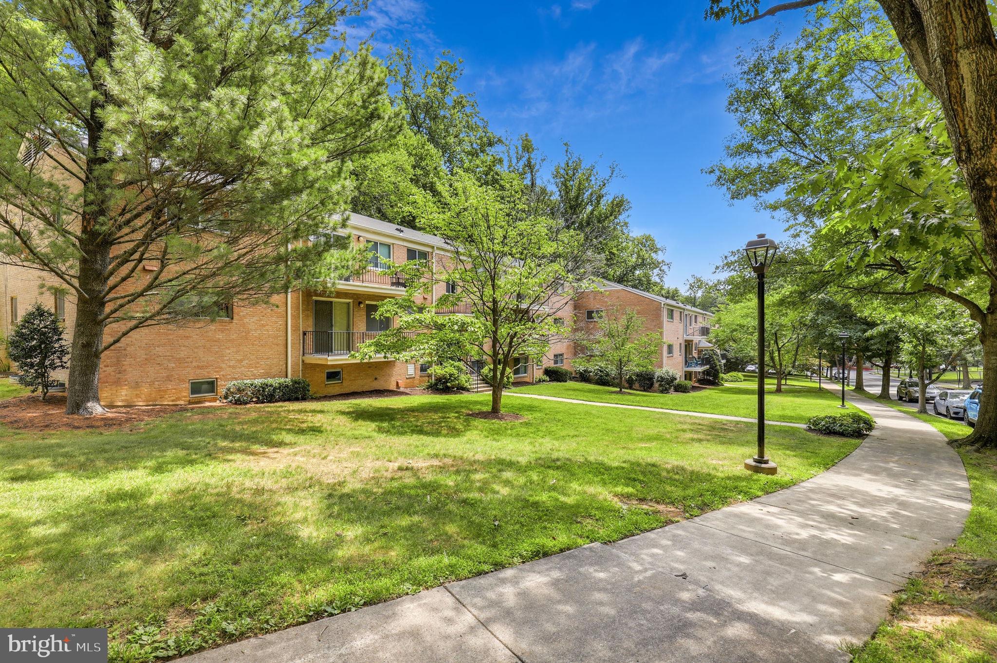 PARKSIDE CONDOMINIUMS - Residential