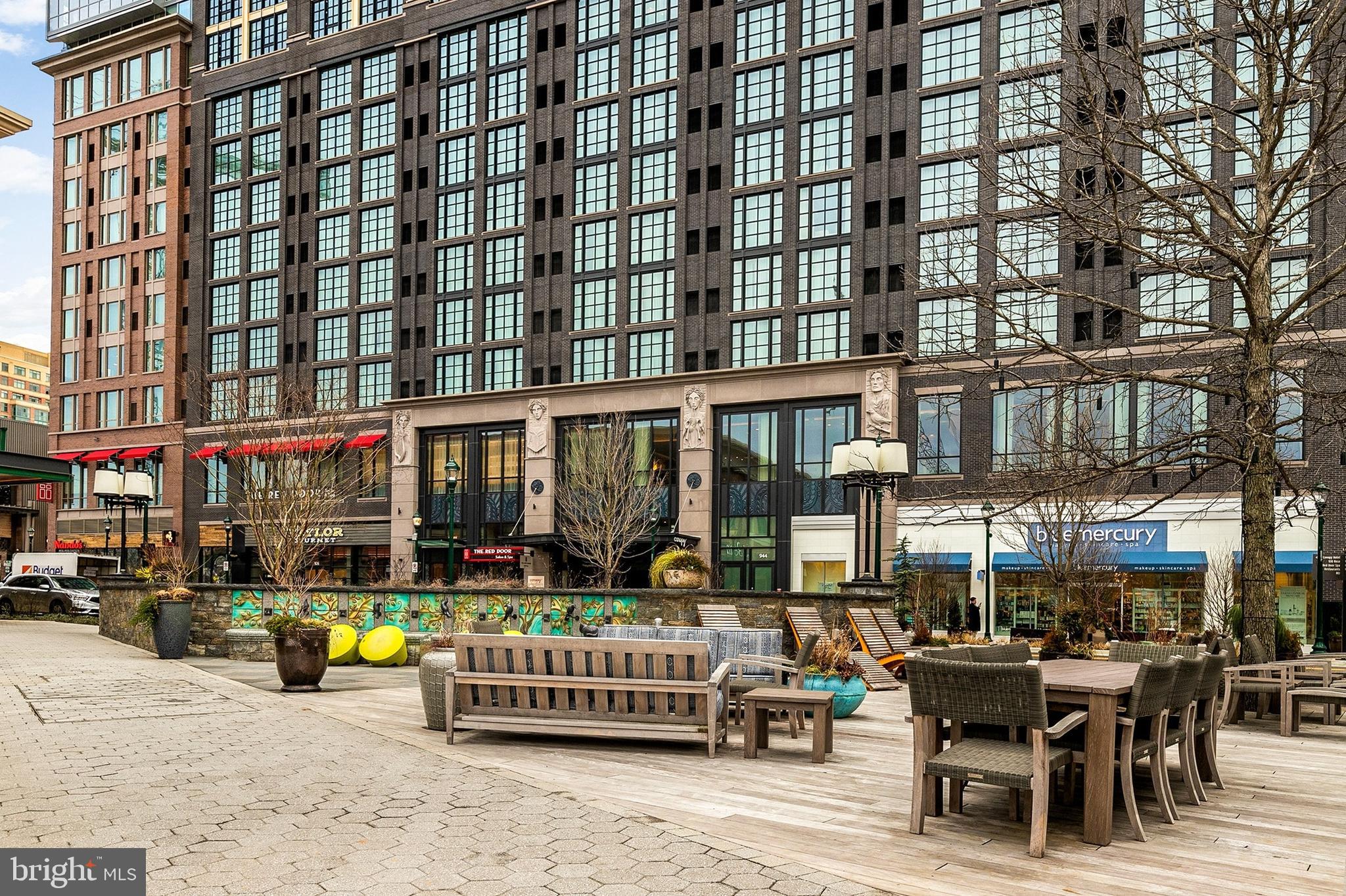 PARKSIDE CONDOMINIUMS - Residential