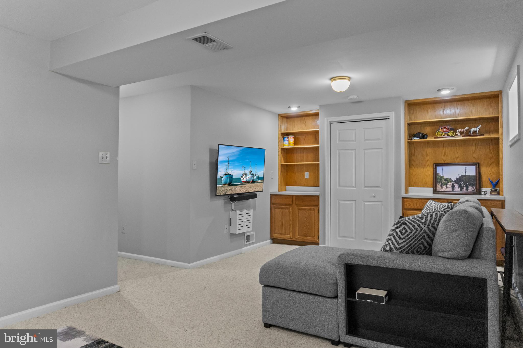ANCIENT OAK - Residential