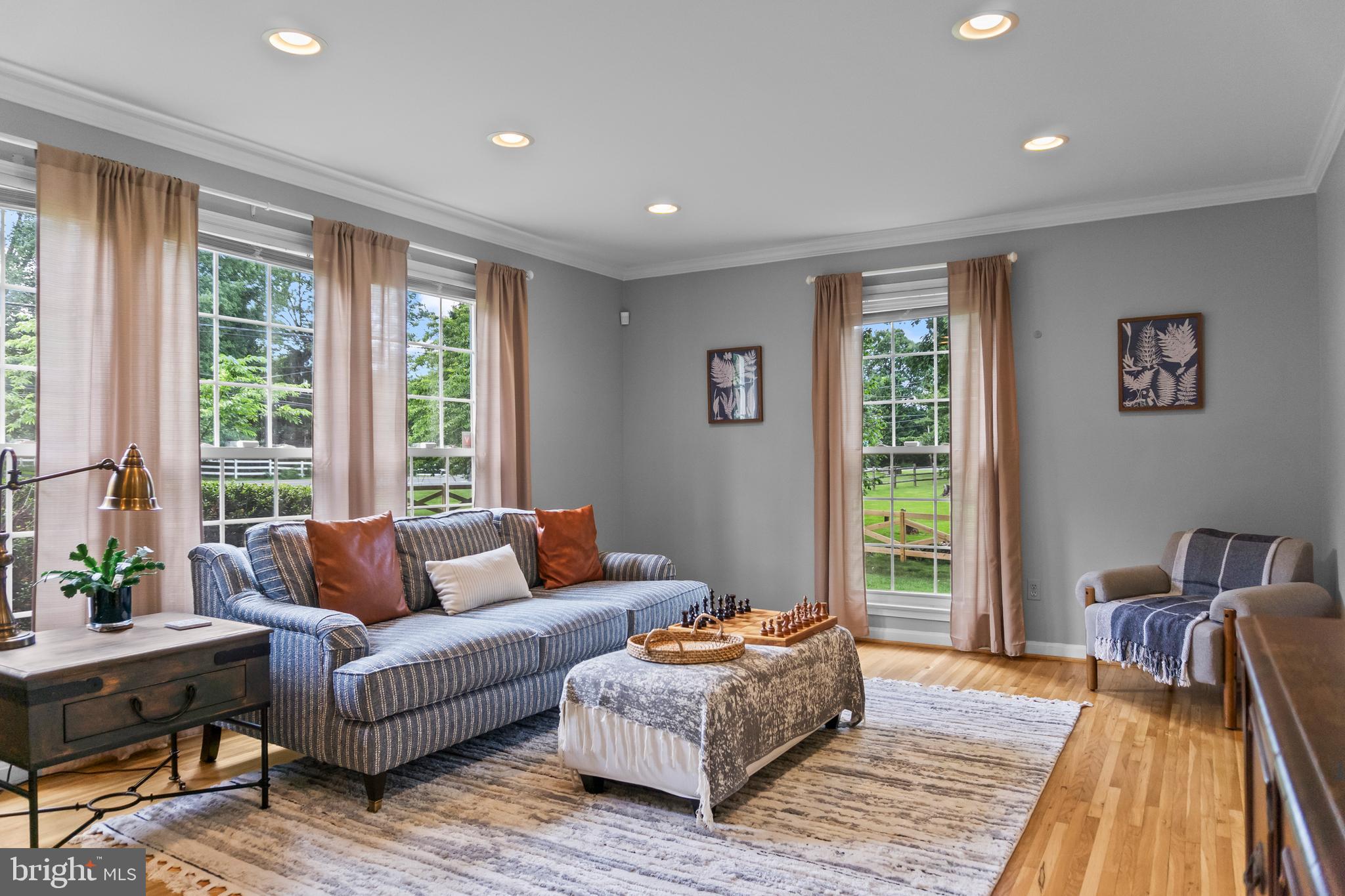 ANCIENT OAK - Residential