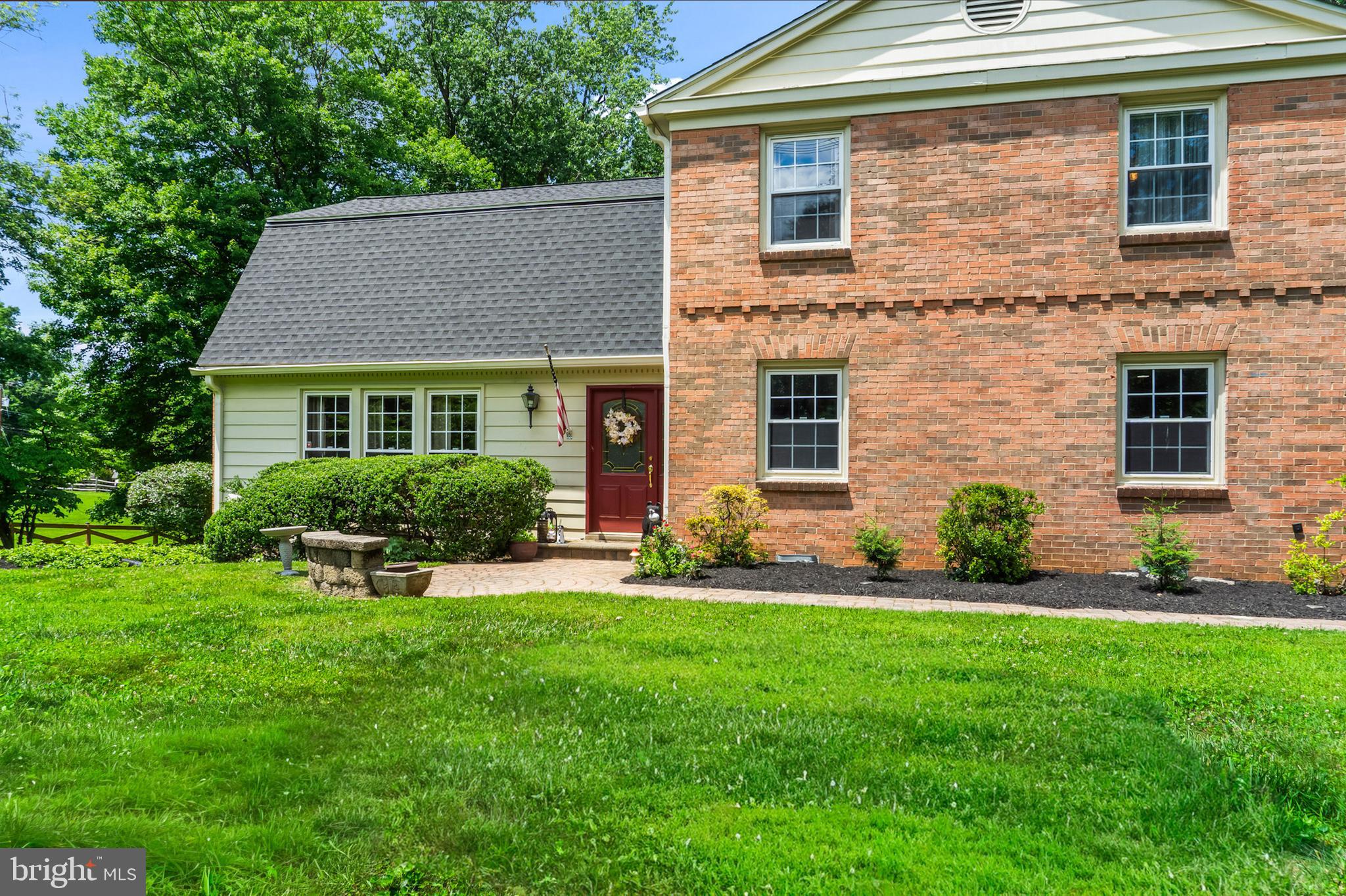 ANCIENT OAK - Residential