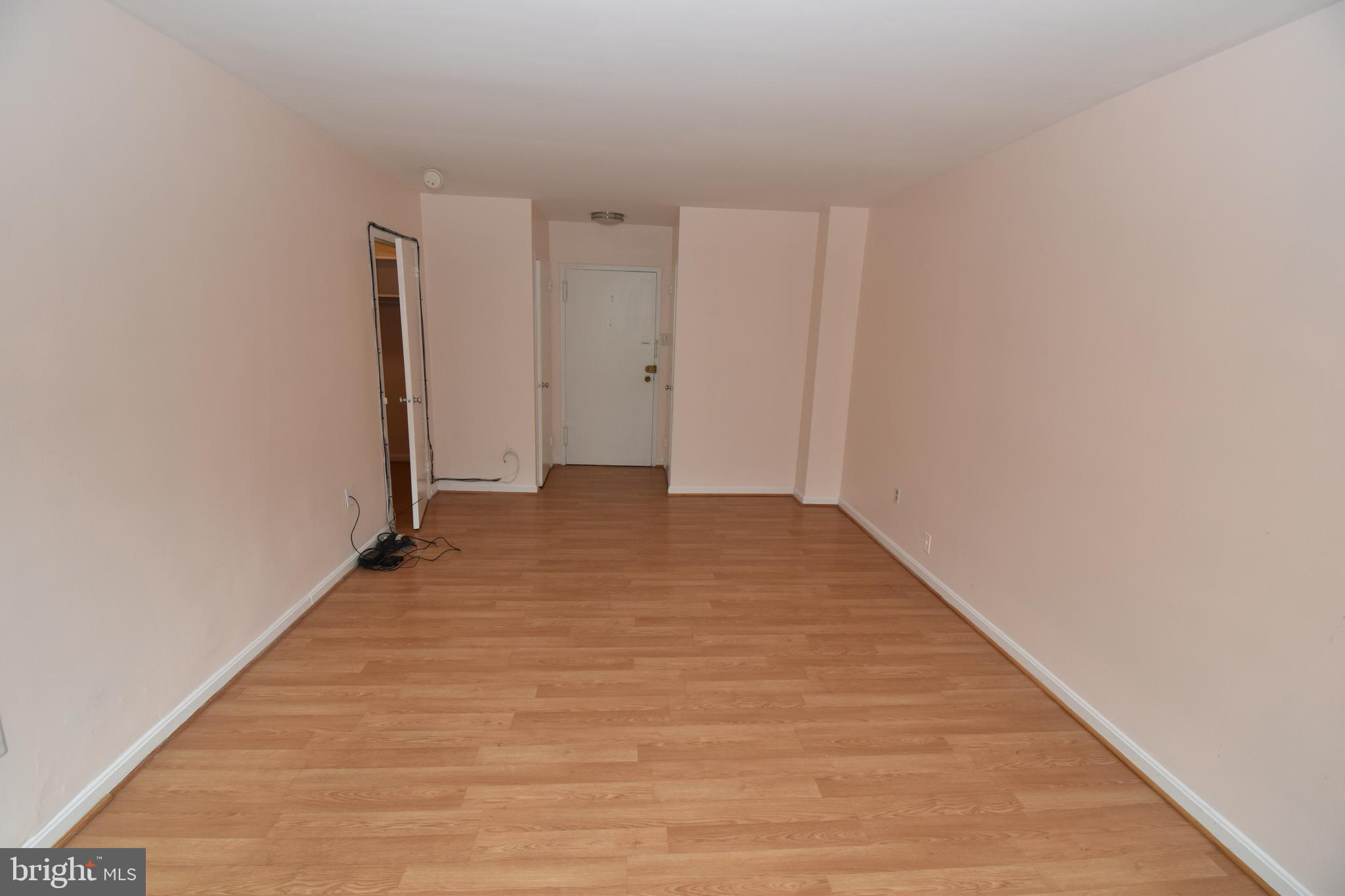 RIVER PLACE - Residential Lease