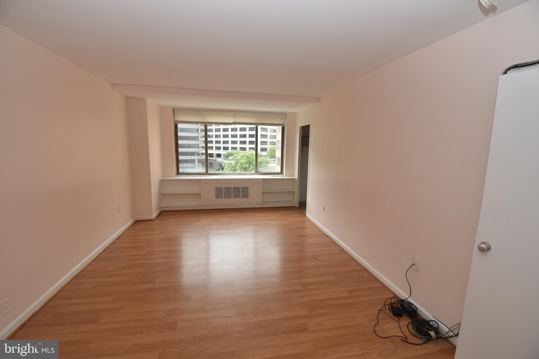 RIVER PLACE - Residential Lease