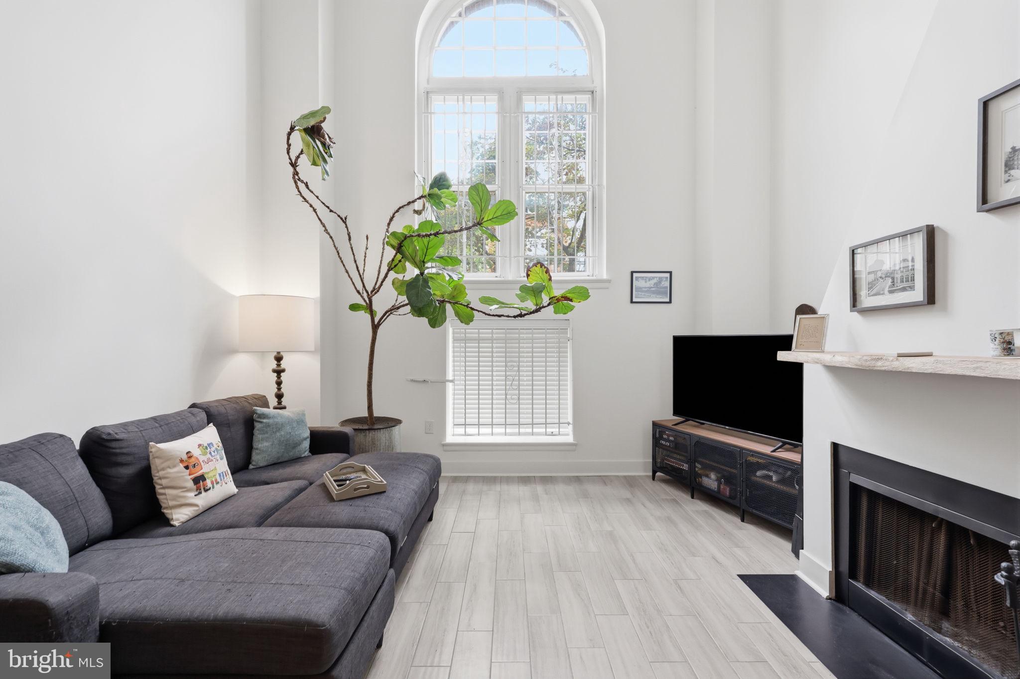ART MUSEUM AREA - Residential