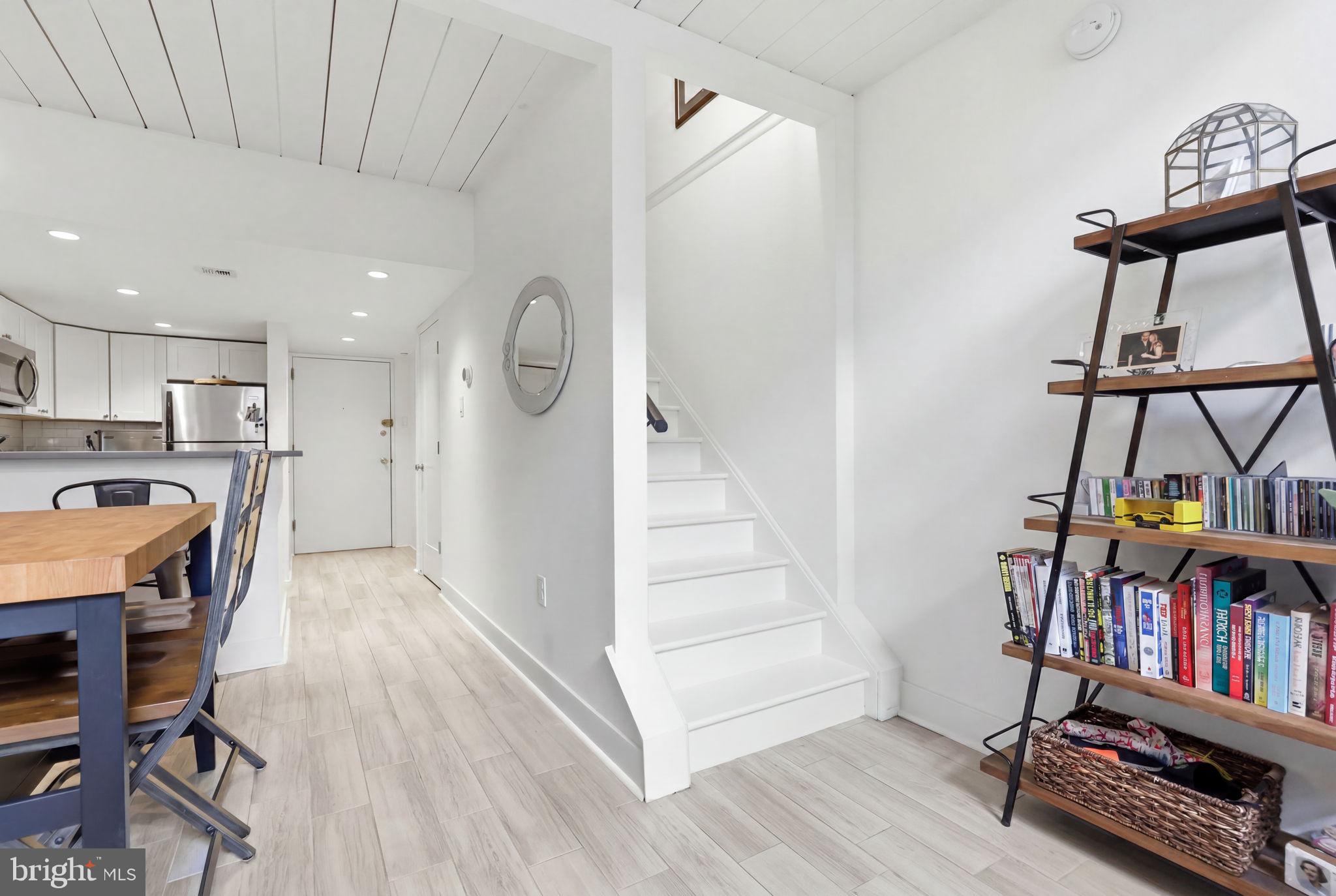 ART MUSEUM AREA - Residential