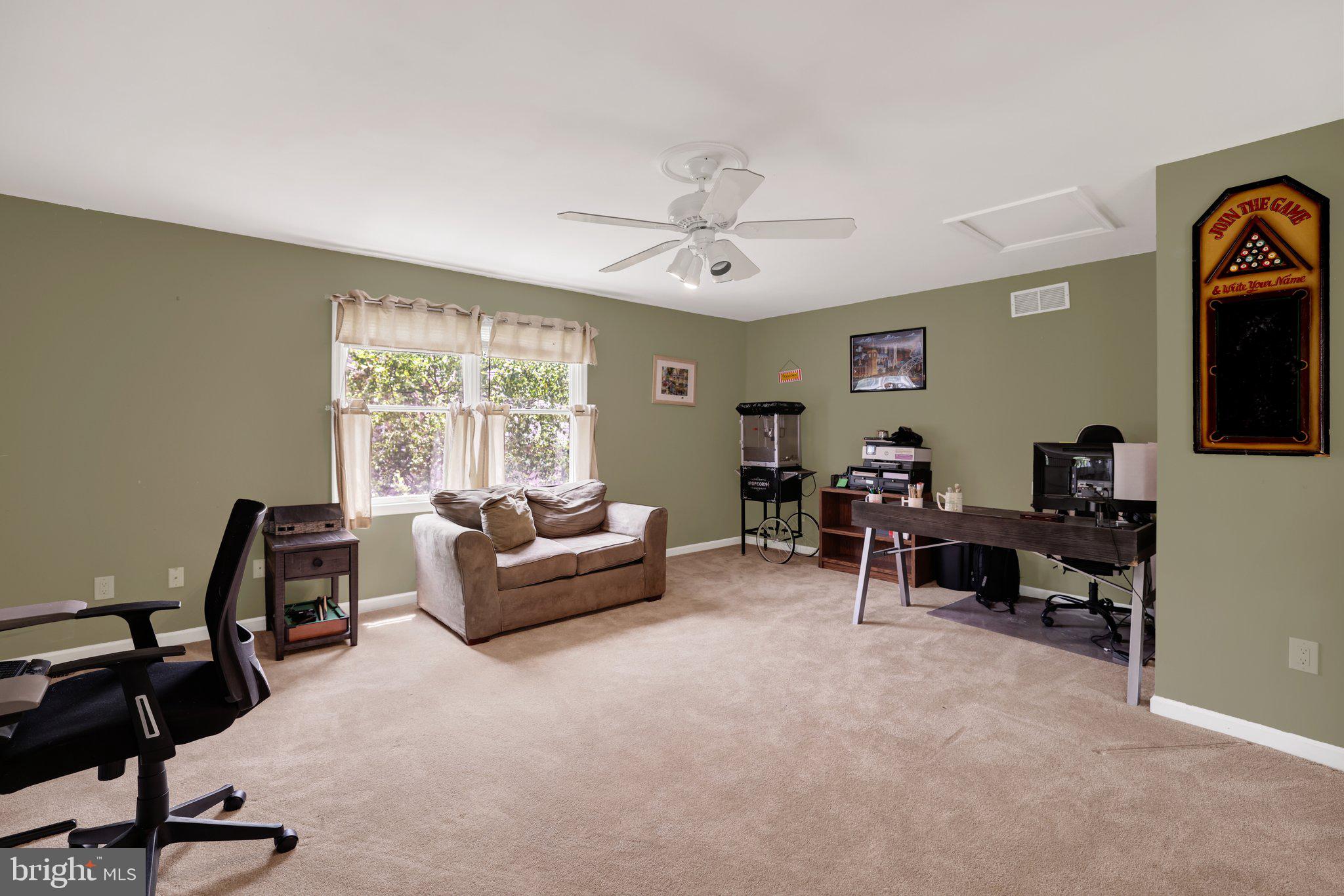 BUCKS CTY COUNTRYC - Residential
