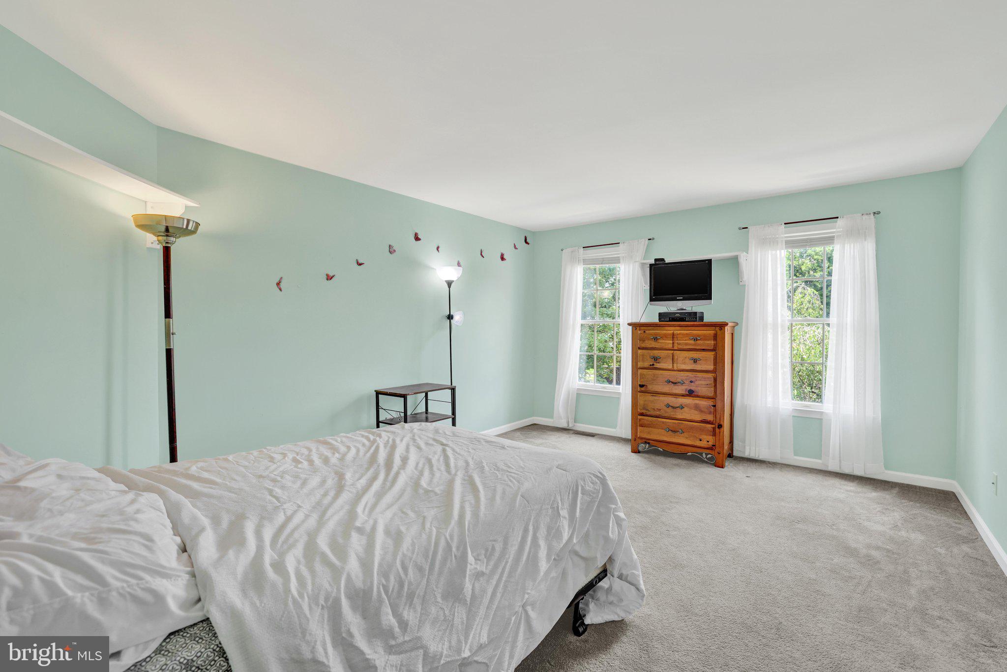 BUCKS CTY COUNTRYC - Residential