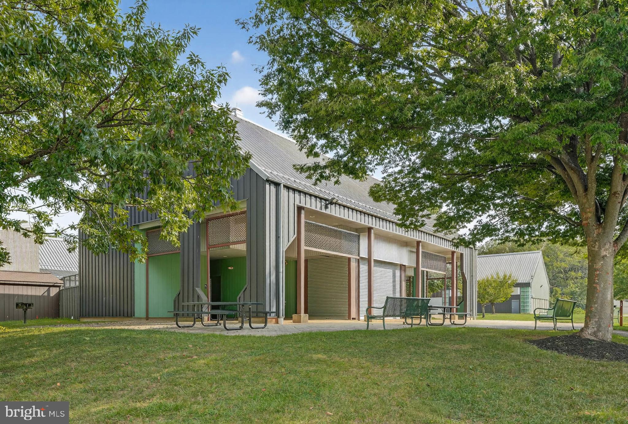 HIGHLAND - Residential