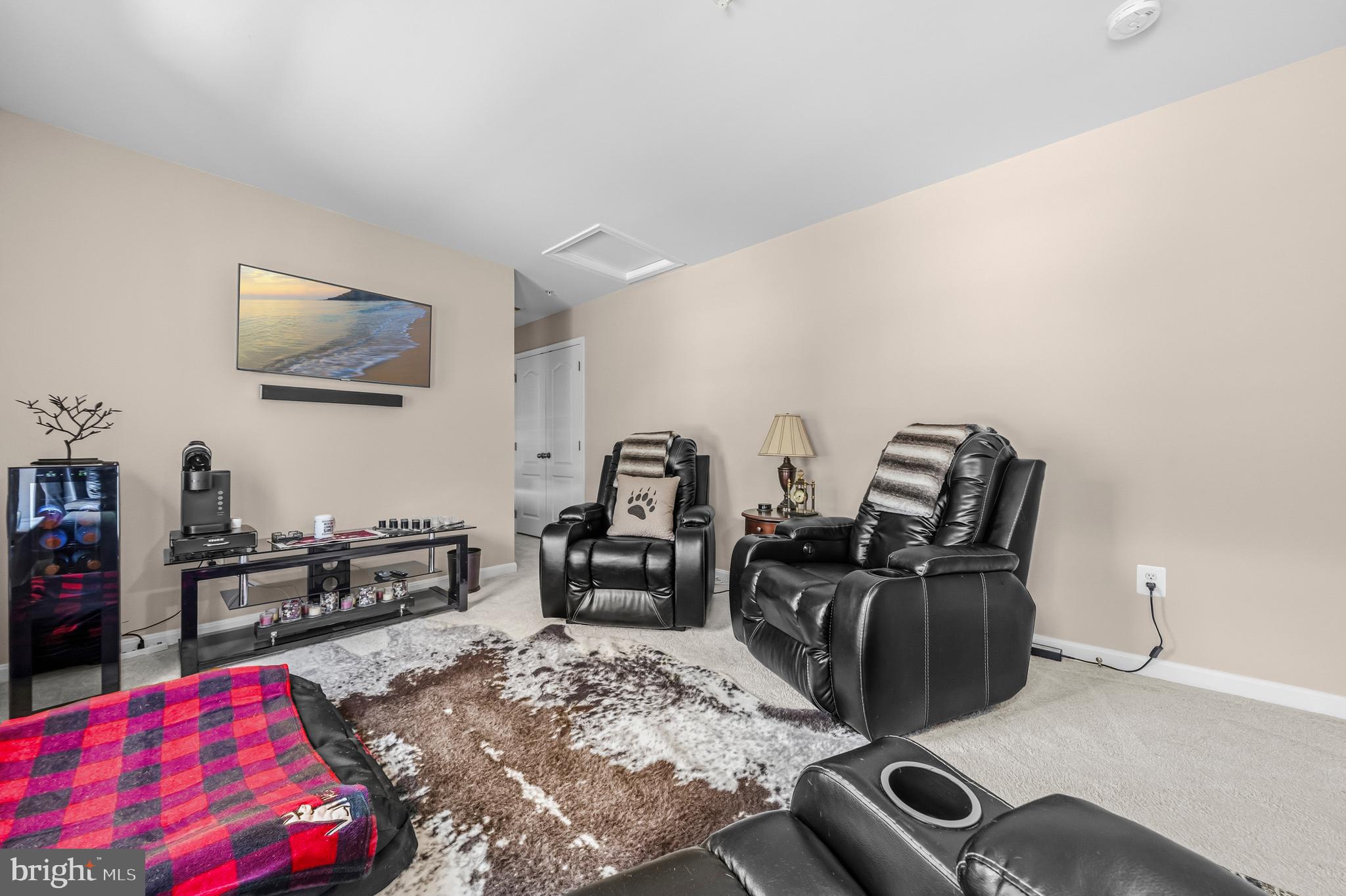 RIVER GATE ESTATES - Residential
