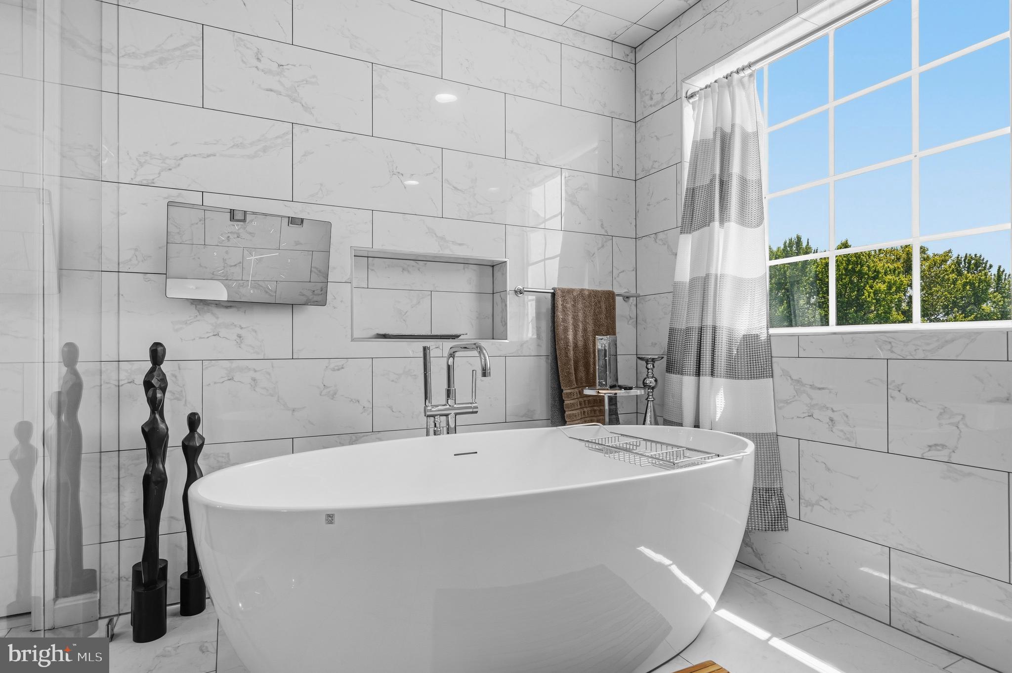 RIVER GATE ESTATES - Residential