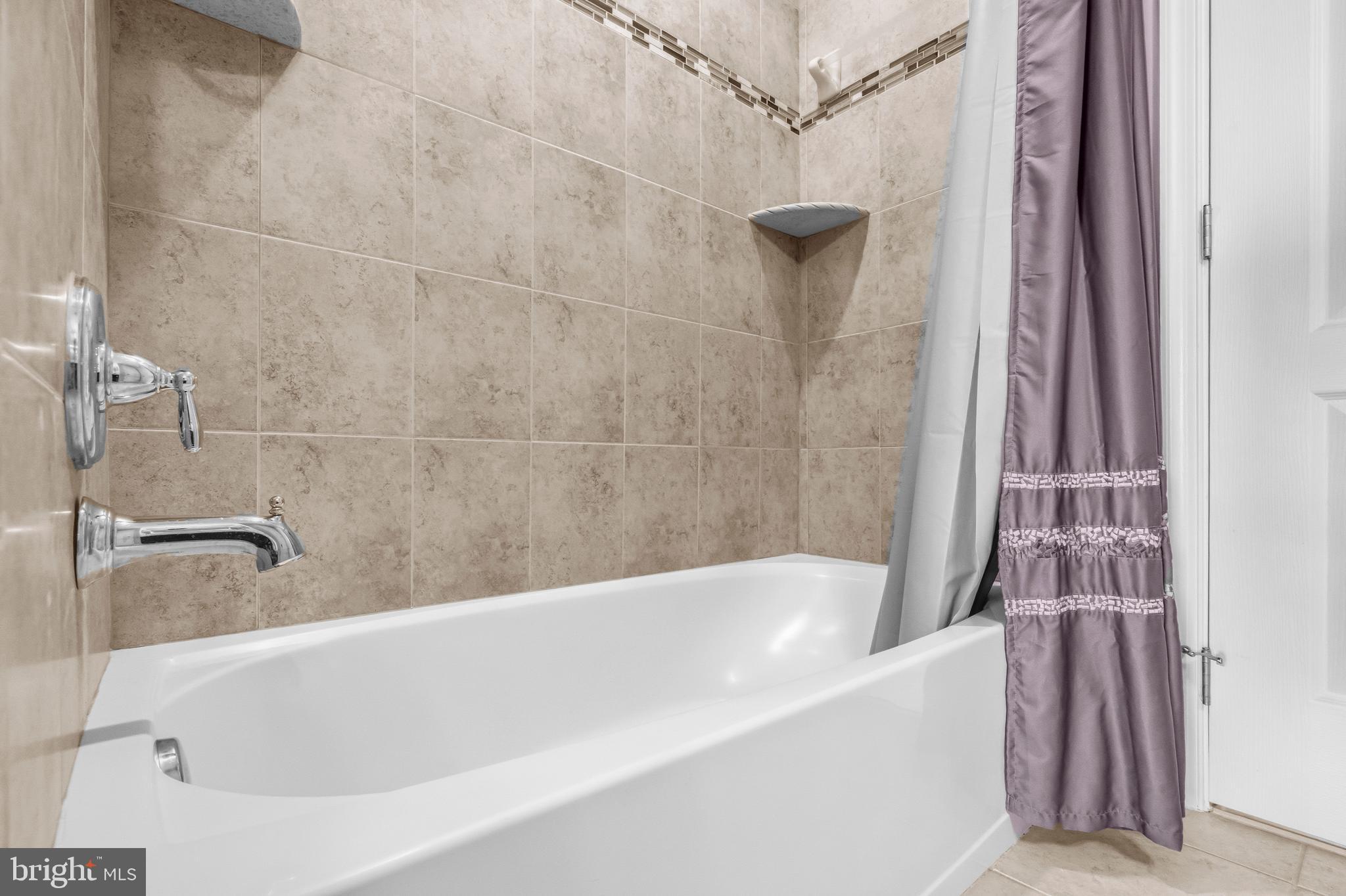 RIVER GATE ESTATES - Residential