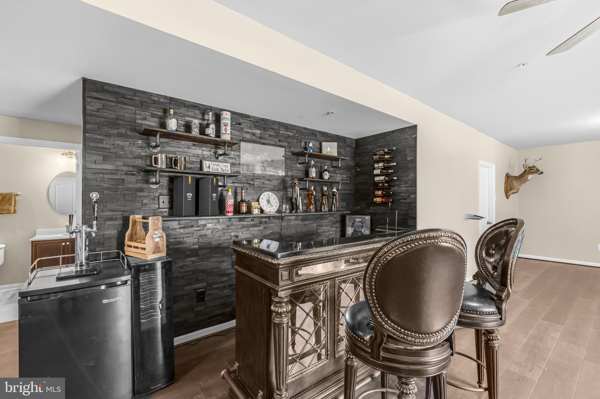 RIVER GATE ESTATES - Residential