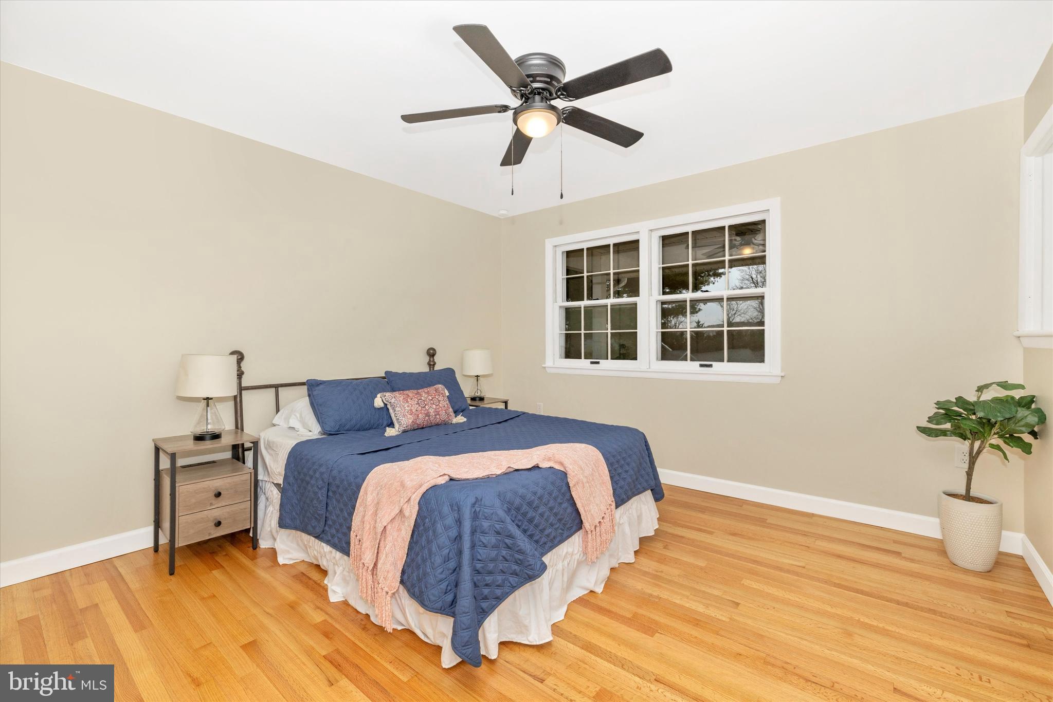 BROADVIEW ACRES - Residential