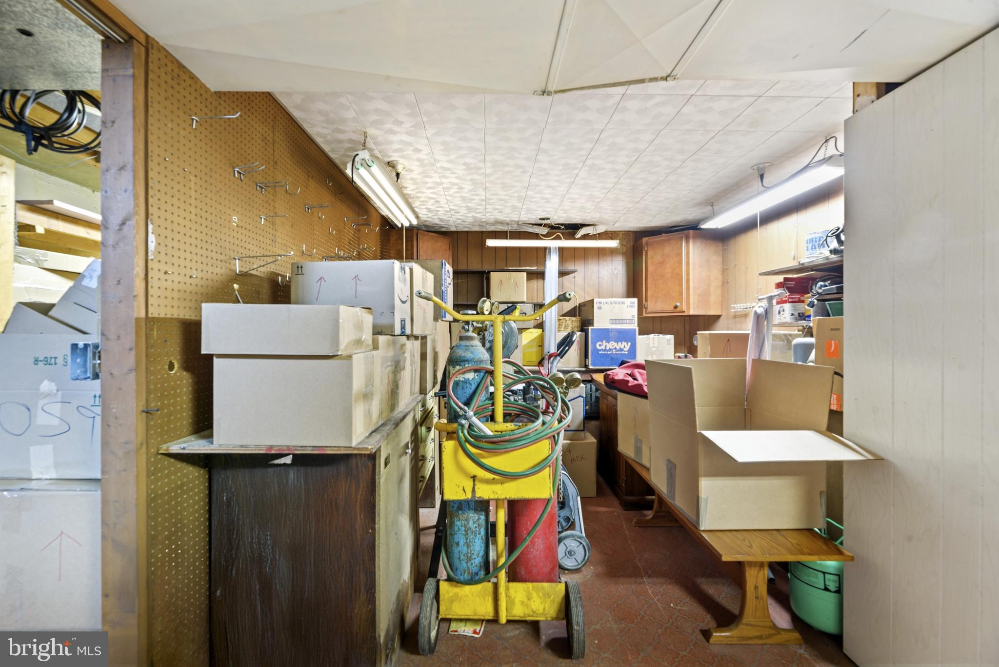 ROLLING KNOLLS - Residential