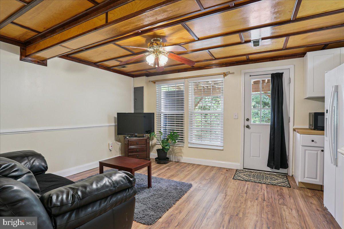 WELLINGTON/CLOVERHILL - Residential