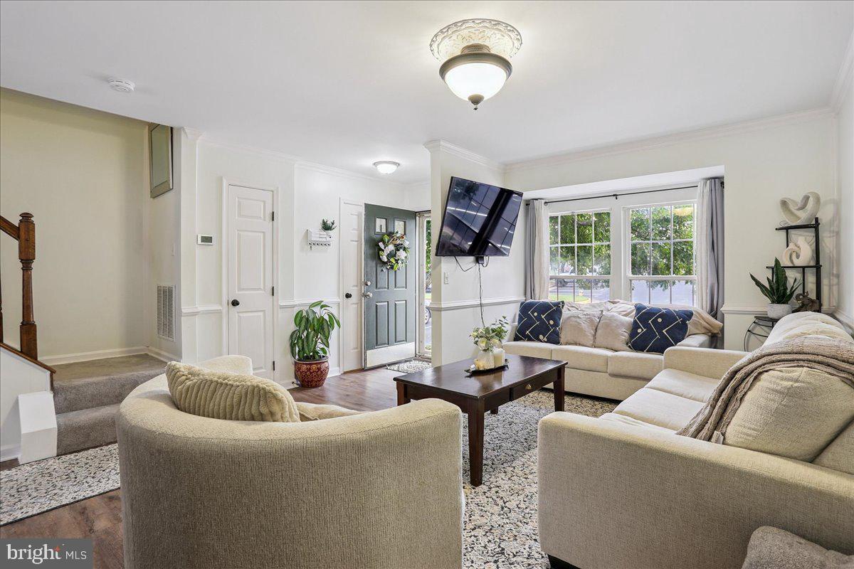 WELLINGTON/CLOVERHILL - Residential