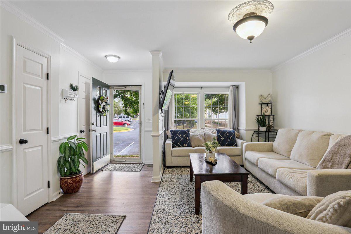 WELLINGTON/CLOVERHILL - Residential