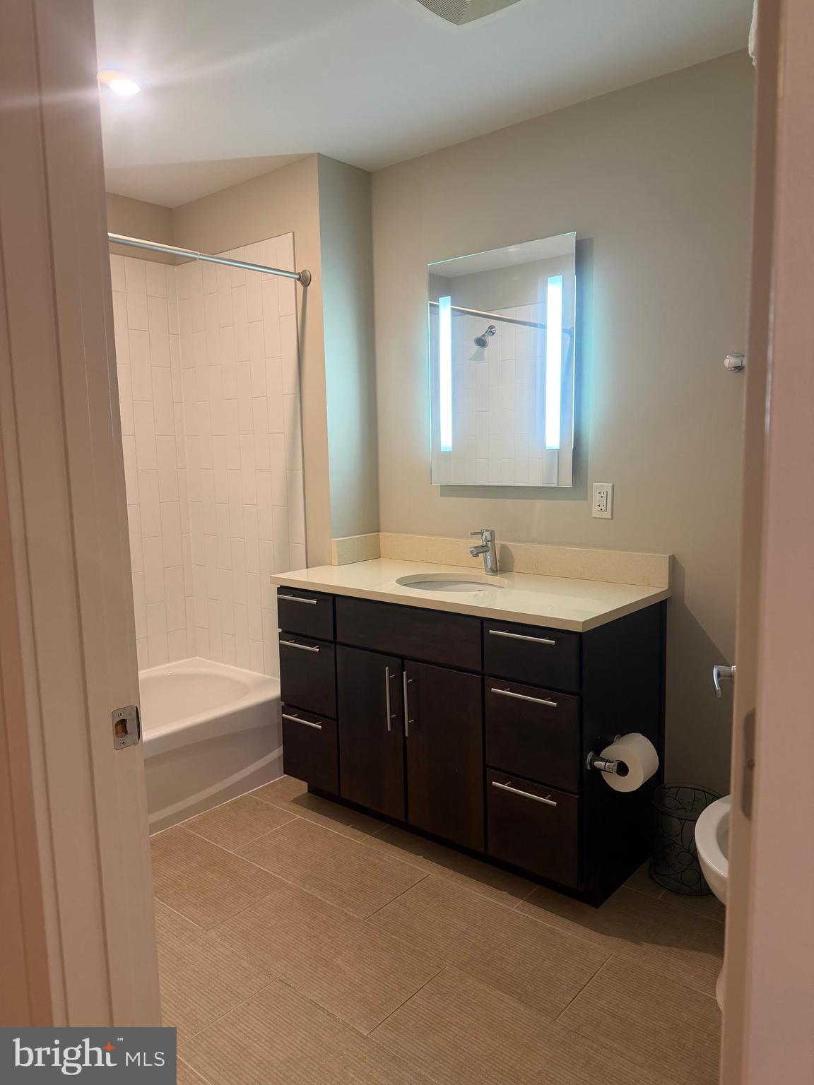 DOWNTOWN SILVER SPRING - Residential