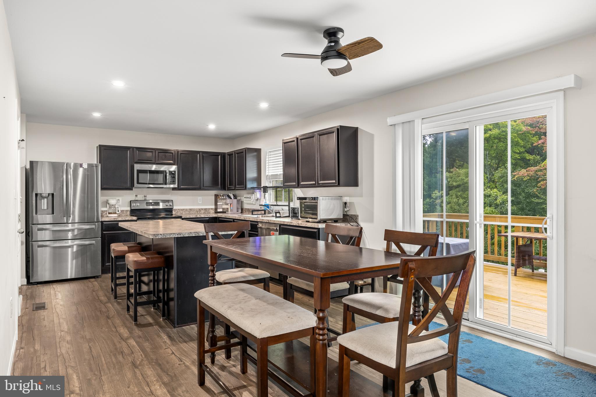 WILDERNESS SHORES - Residential