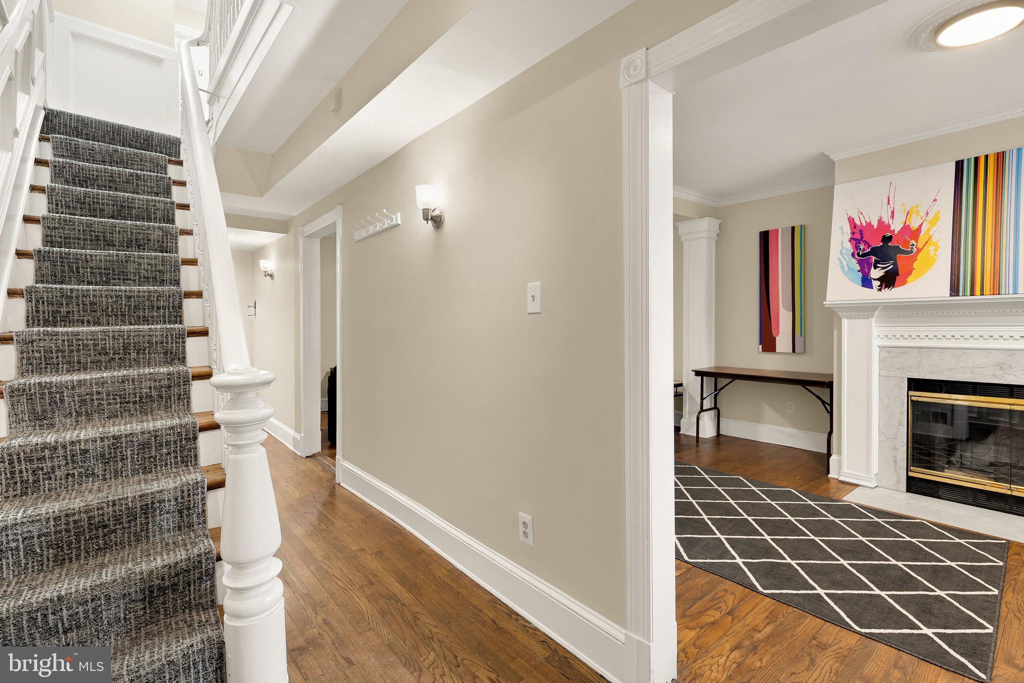 CAPITOL HILL - Residential Income