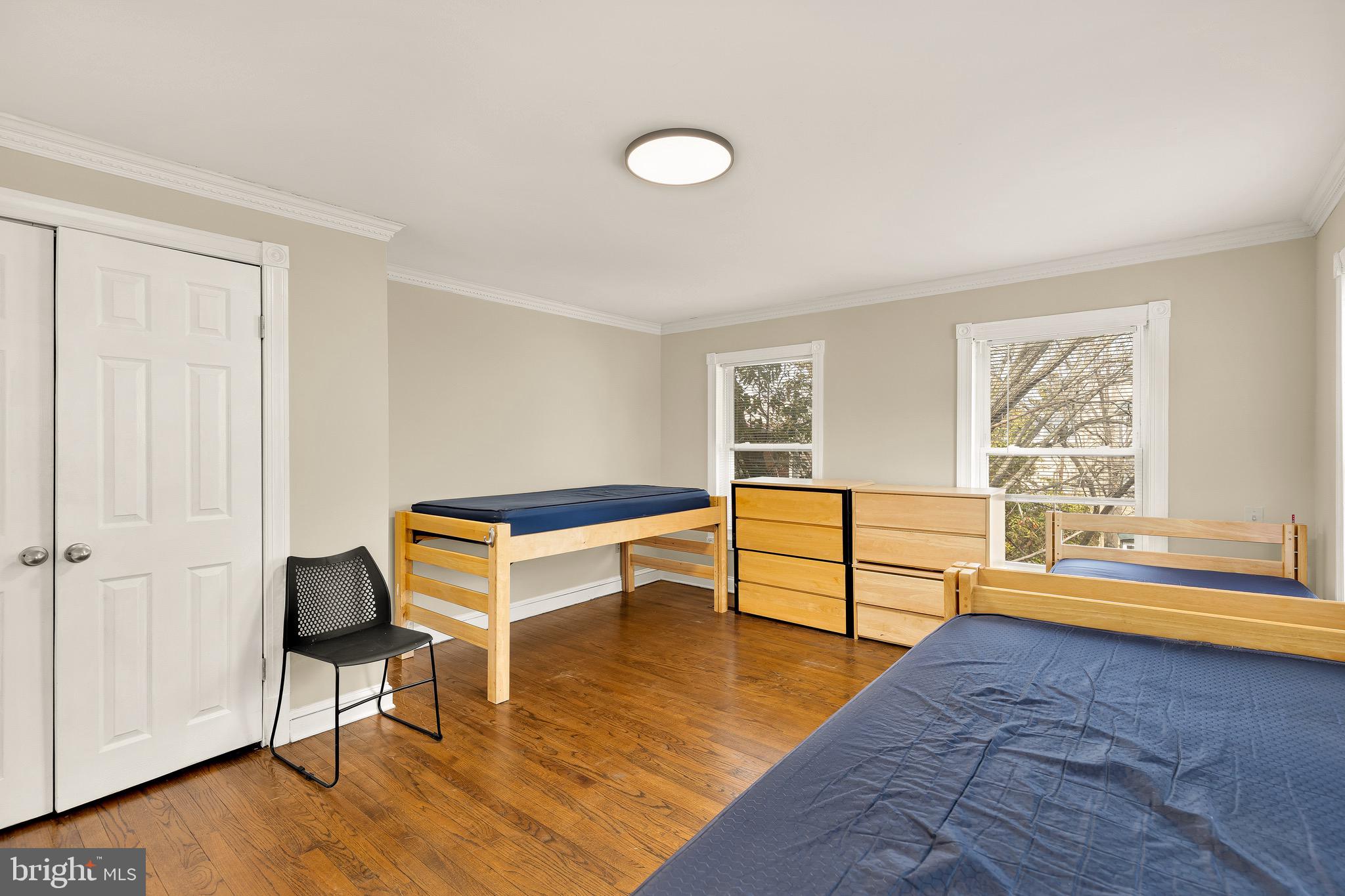 CAPITOL HILL - Residential Income