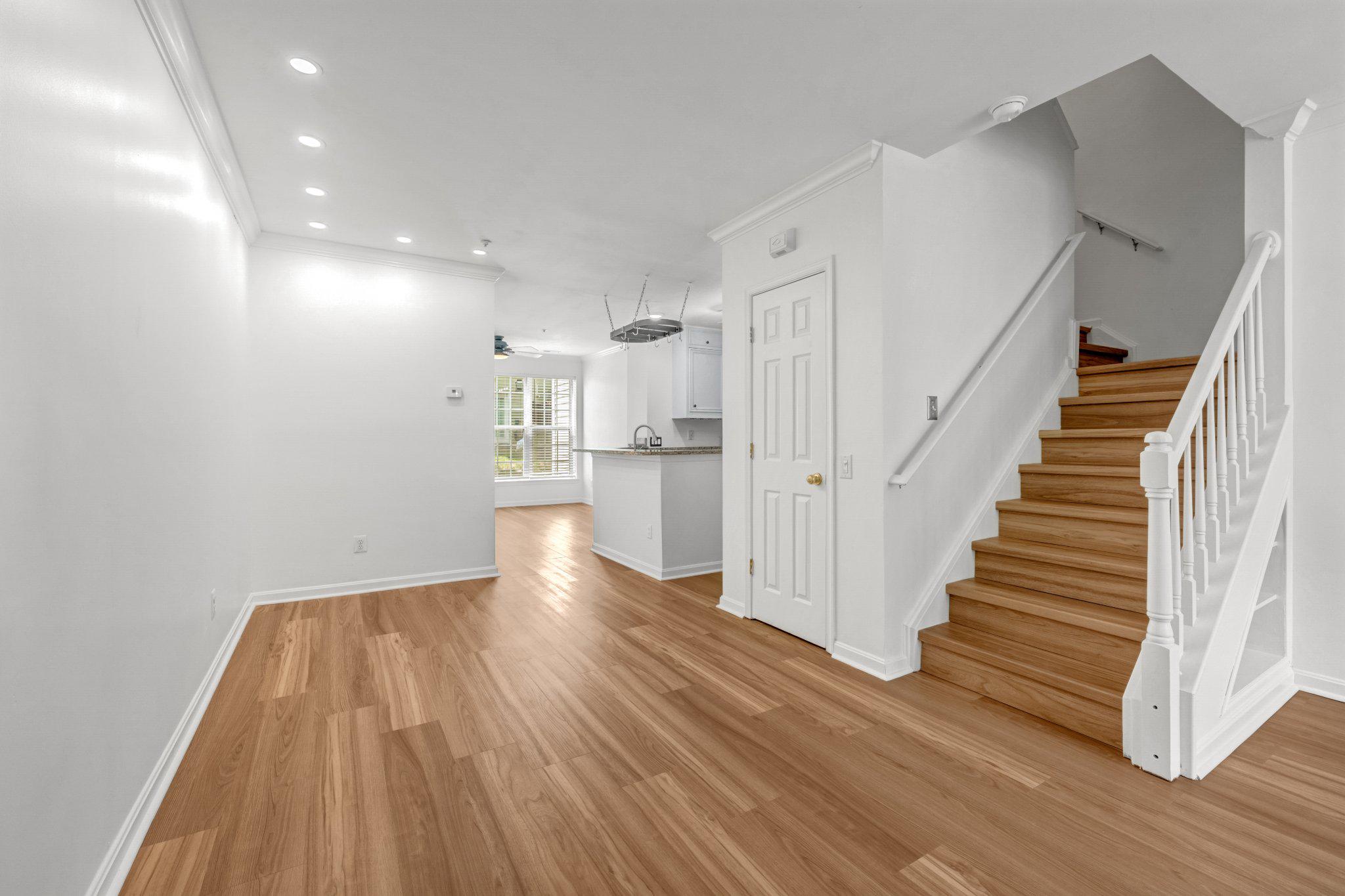 DOMINION STATION - Residential