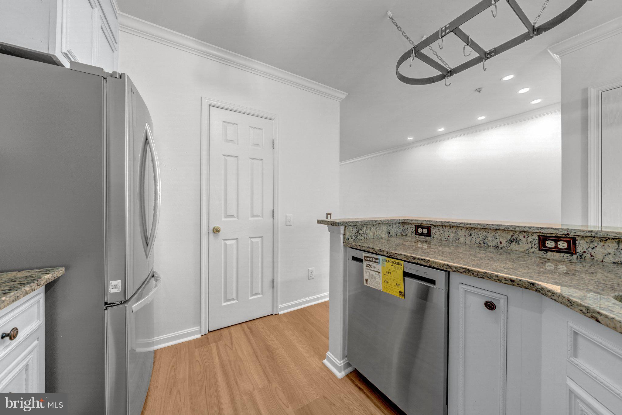 DOMINION STATION - Residential