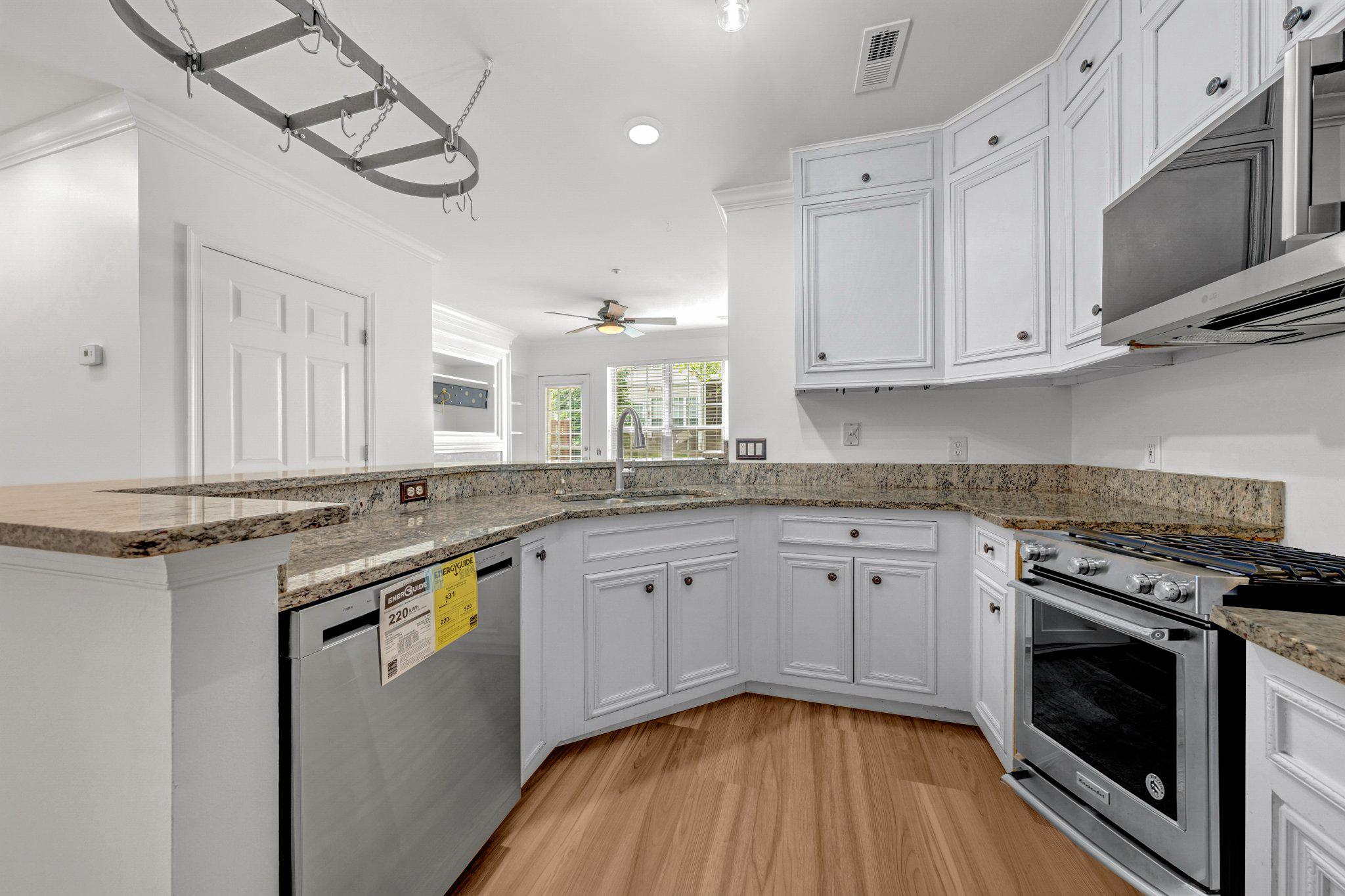 DOMINION STATION - Residential